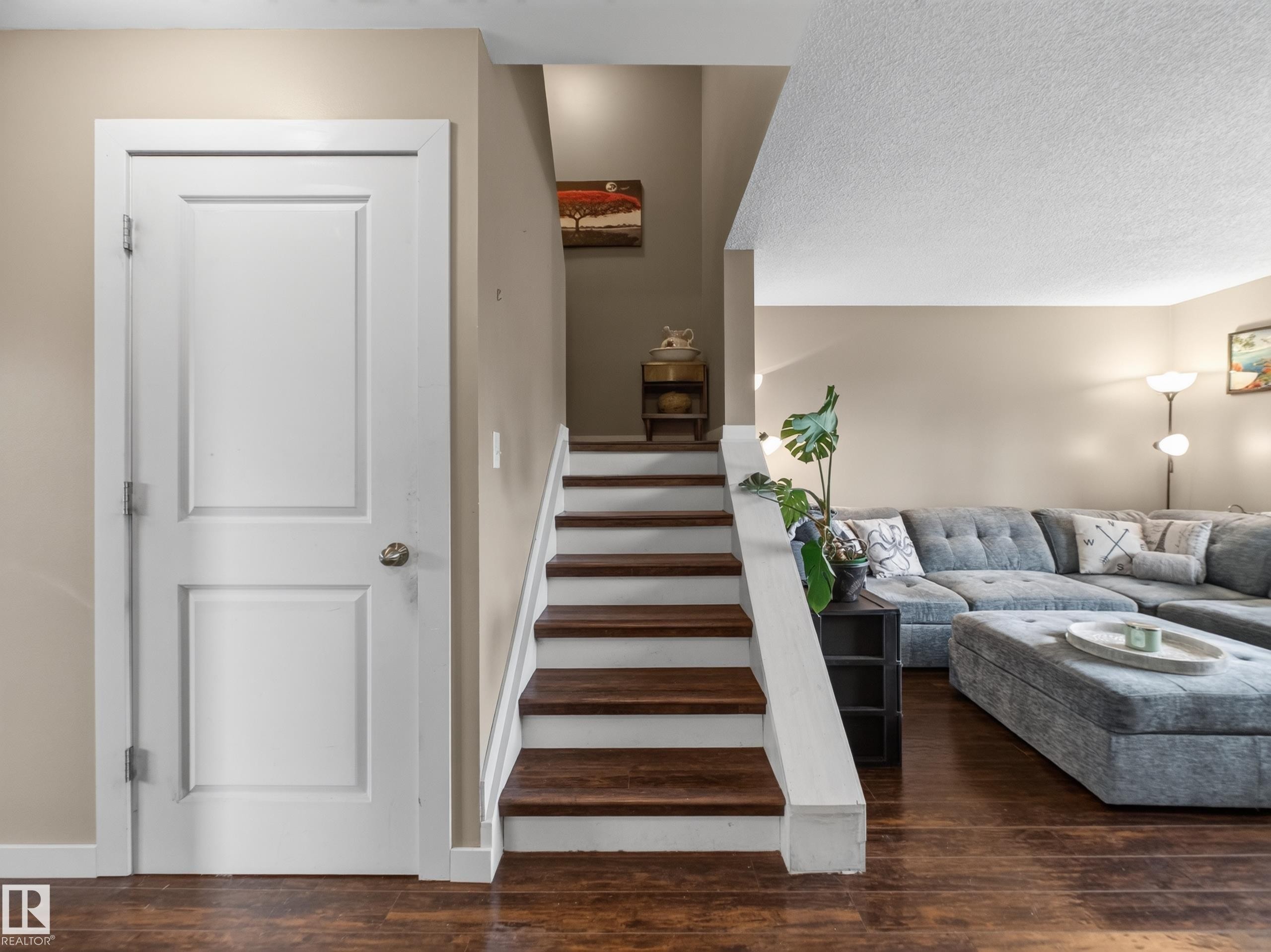 3503 42A Avenue Nw, Edmonton, AB