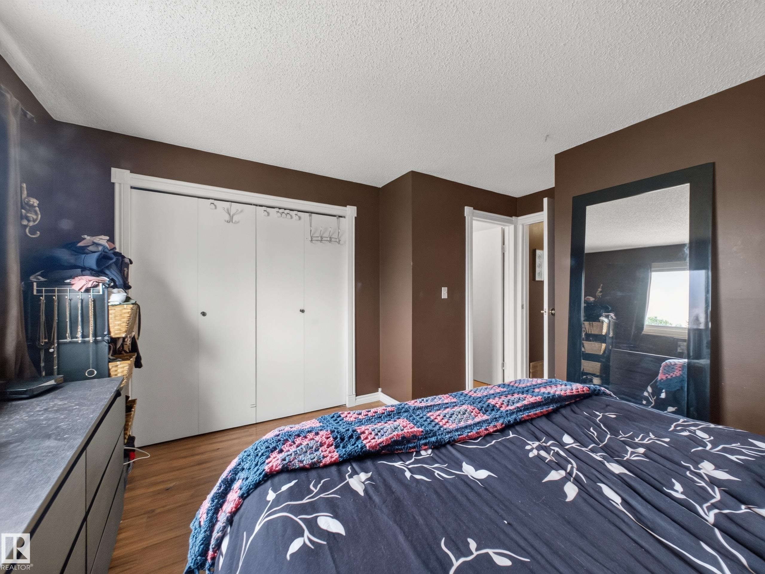3503 42A Avenue Nw, Edmonton, AB