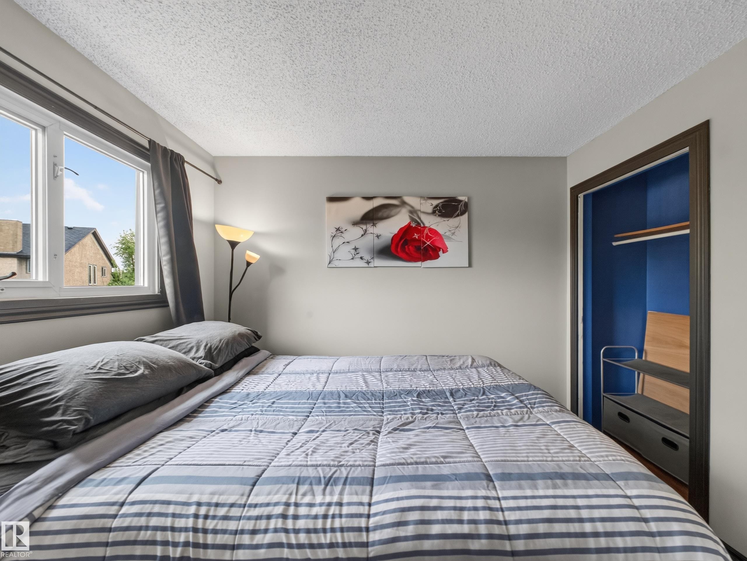 3503 42A Avenue Nw, Edmonton, AB