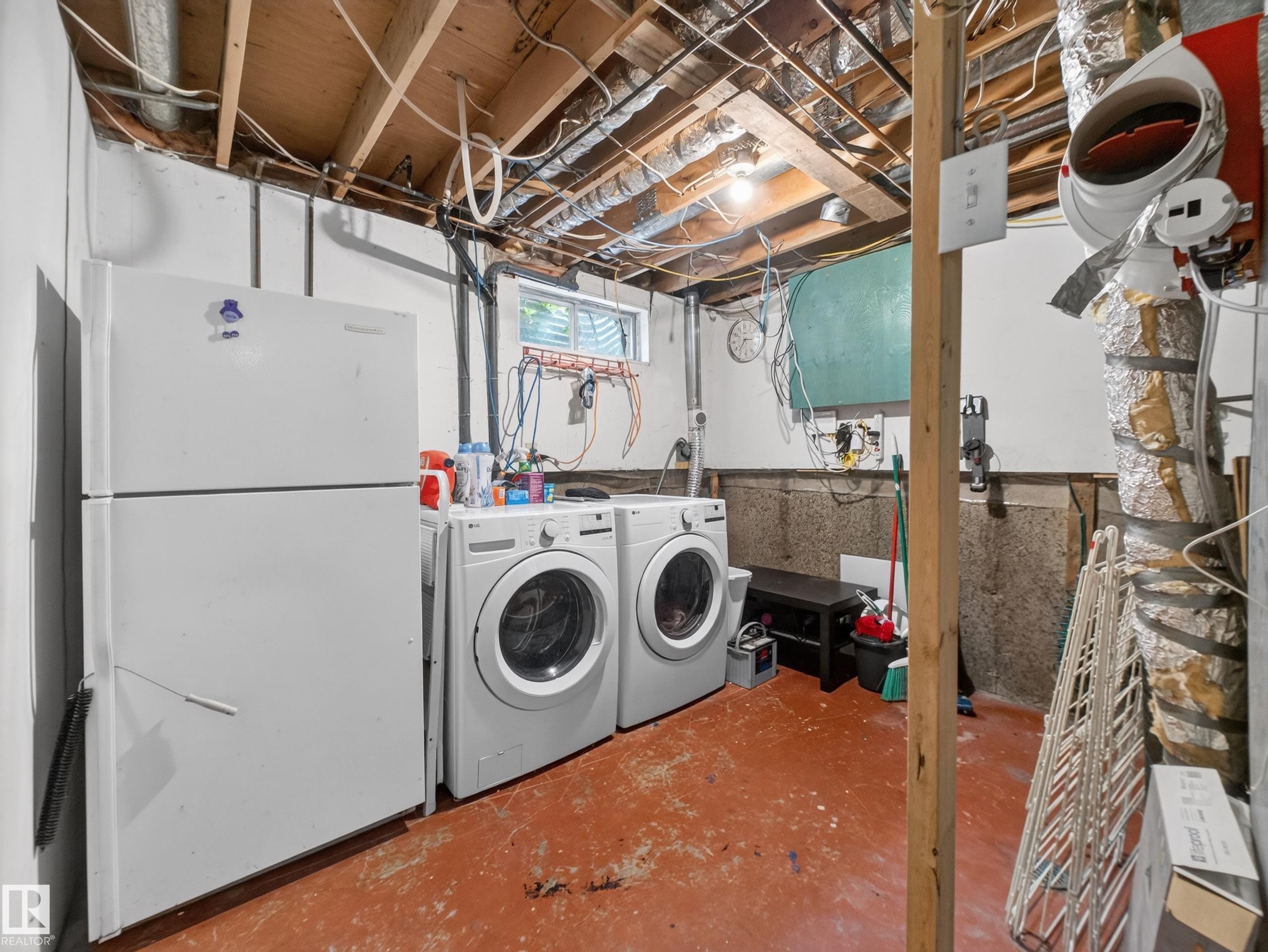 3503 42A Avenue Nw, Edmonton, AB