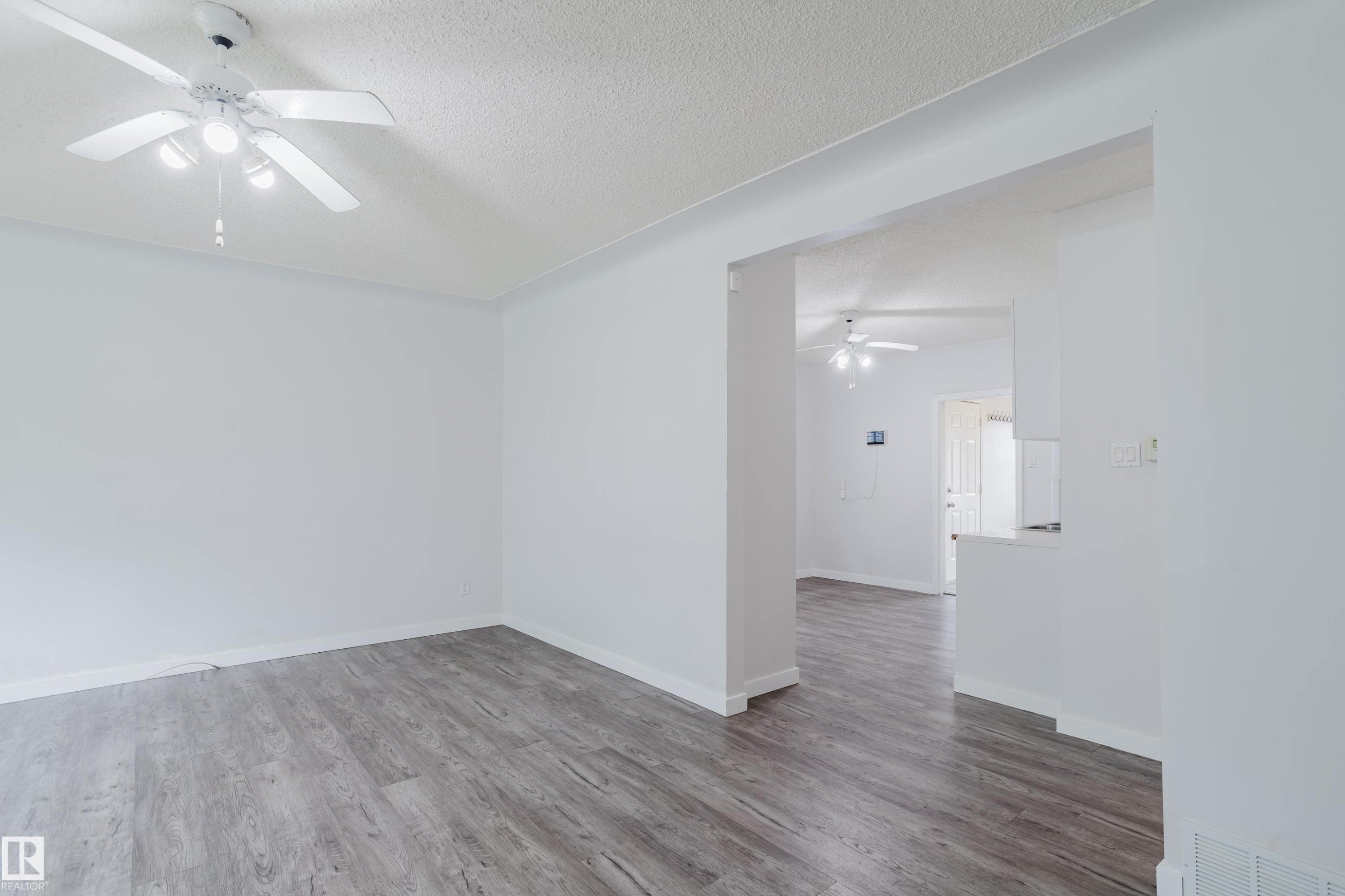 11934 87 Street Nw, Edmonton, AB