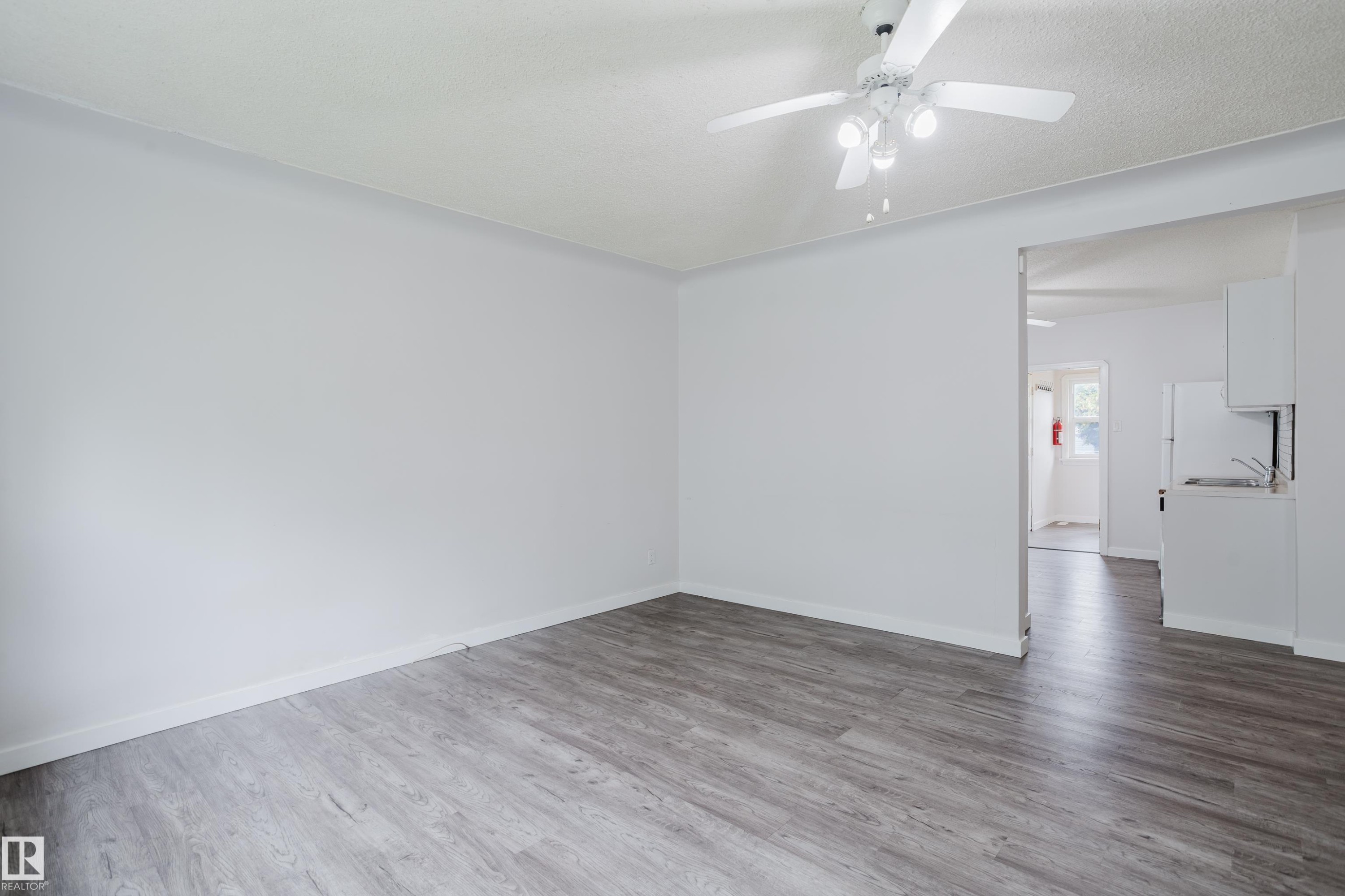 11934 87 Street Nw, Edmonton, AB