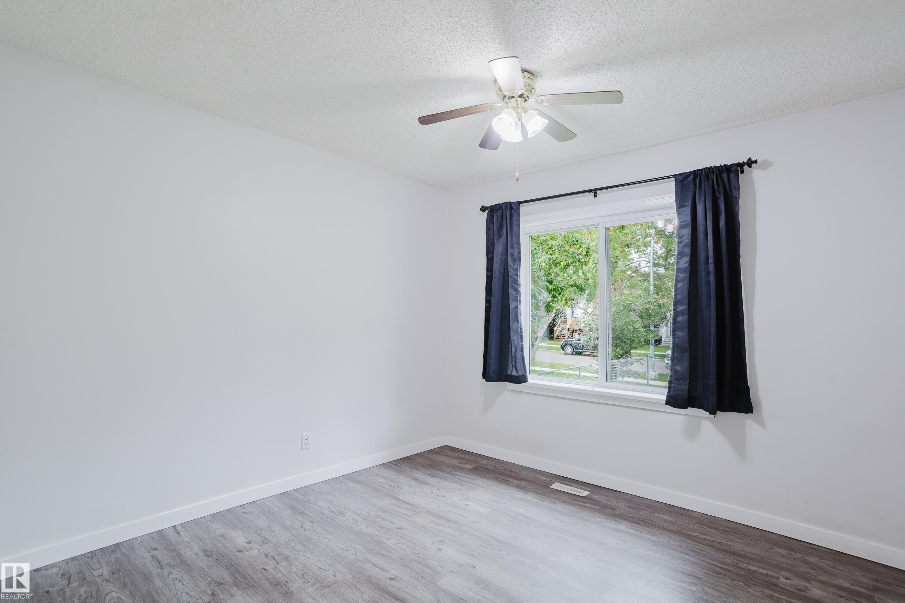 11934 87 Street Nw, Edmonton, AB