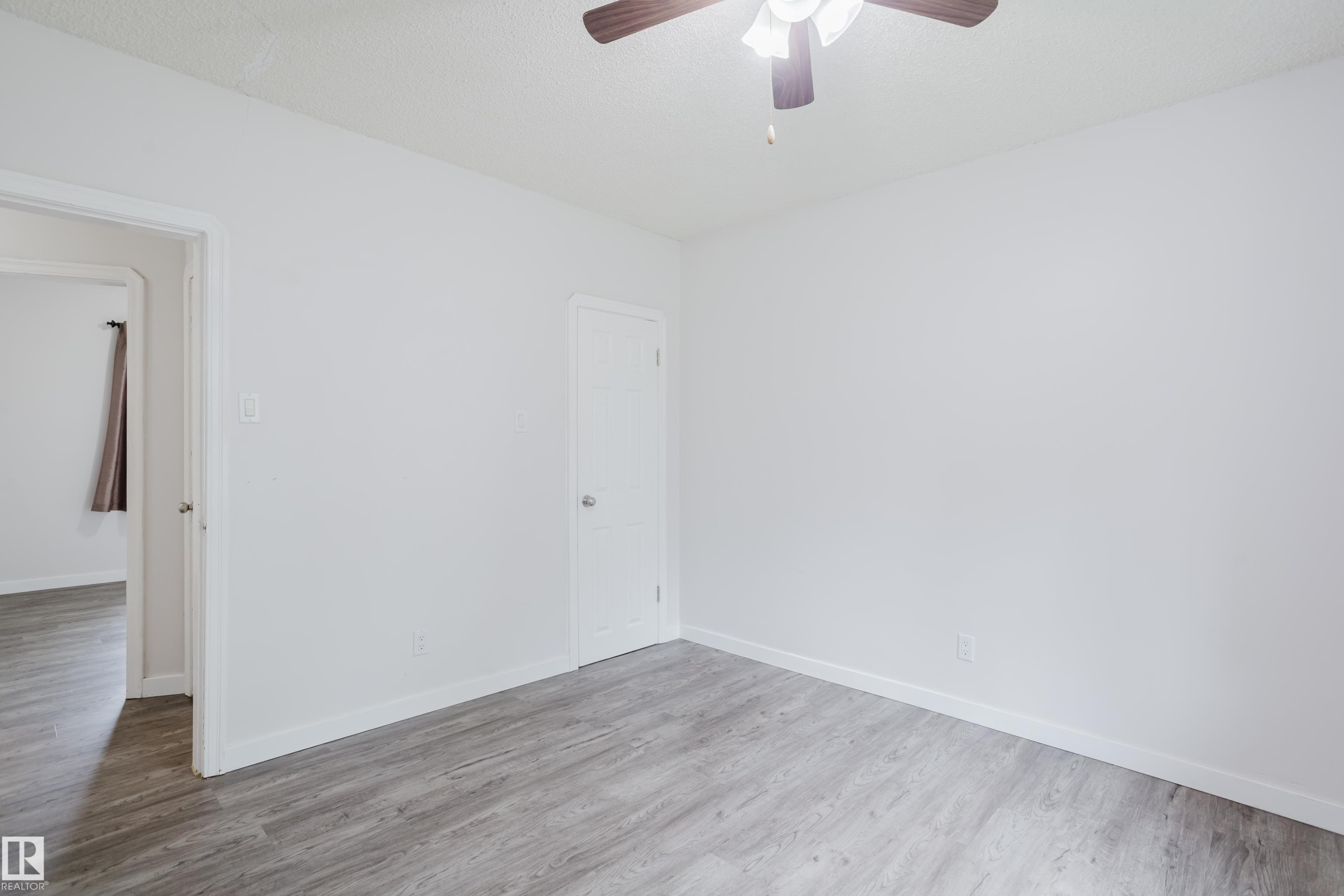 11934 87 Street Nw, Edmonton, AB