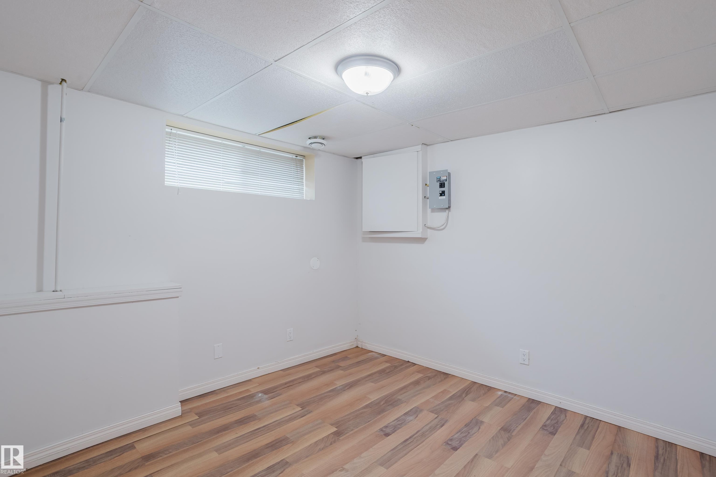 11934 87 Street Nw, Edmonton, AB