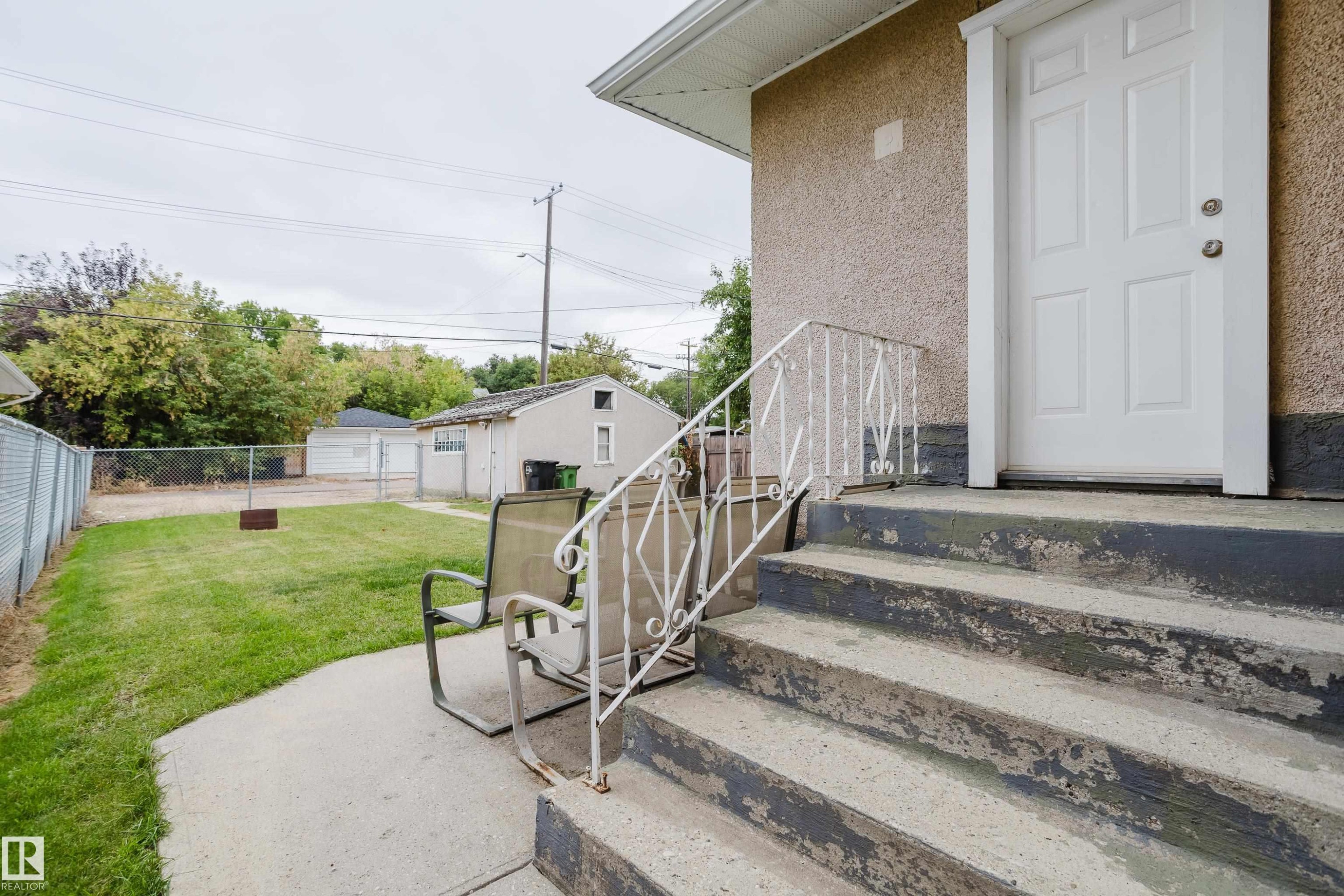 11934 87 Street Nw, Edmonton, AB