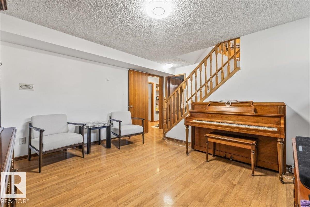 11440 104 Street Nw, Edmonton, AB
