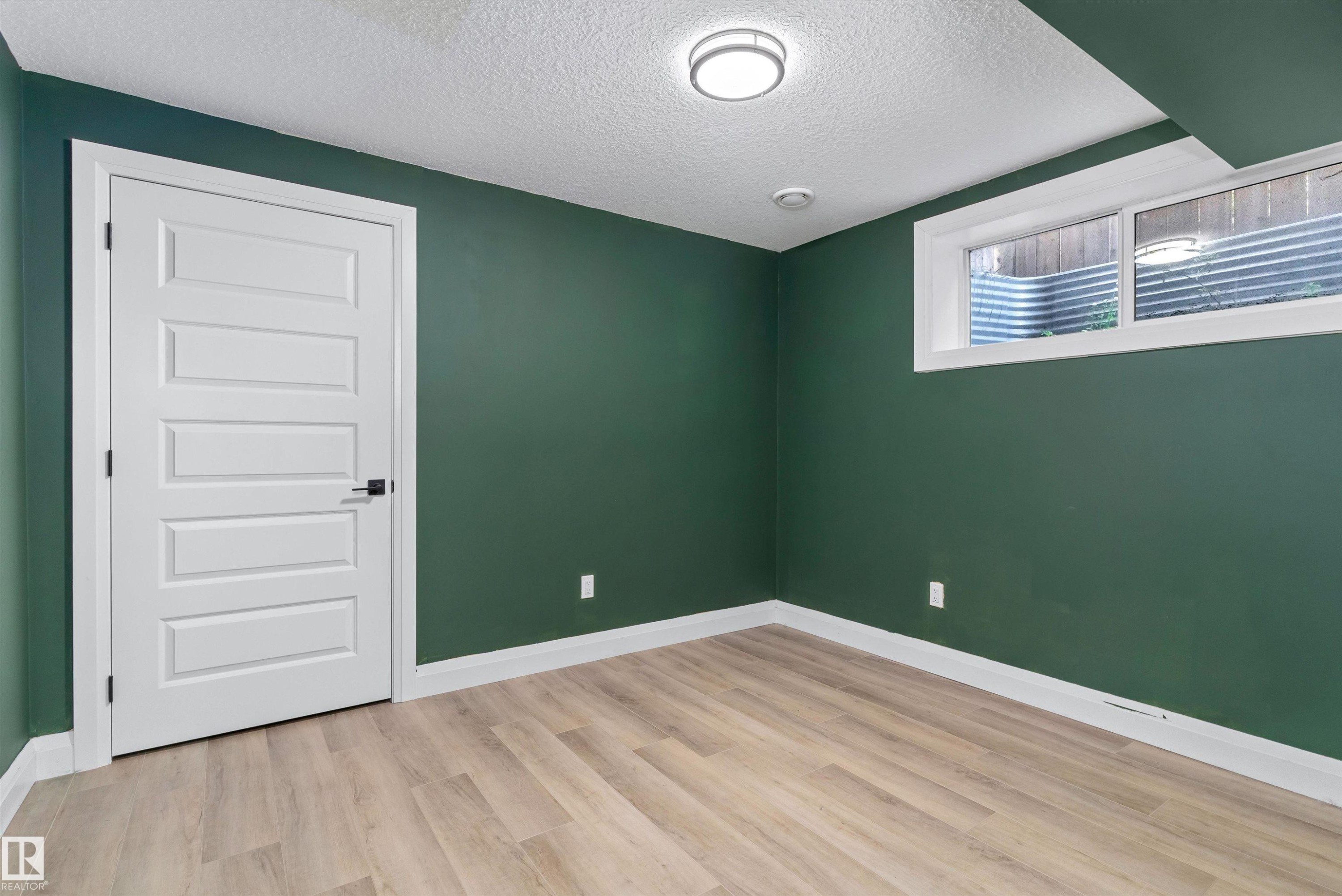 4720 156 Avenue Nw, Edmonton, AB