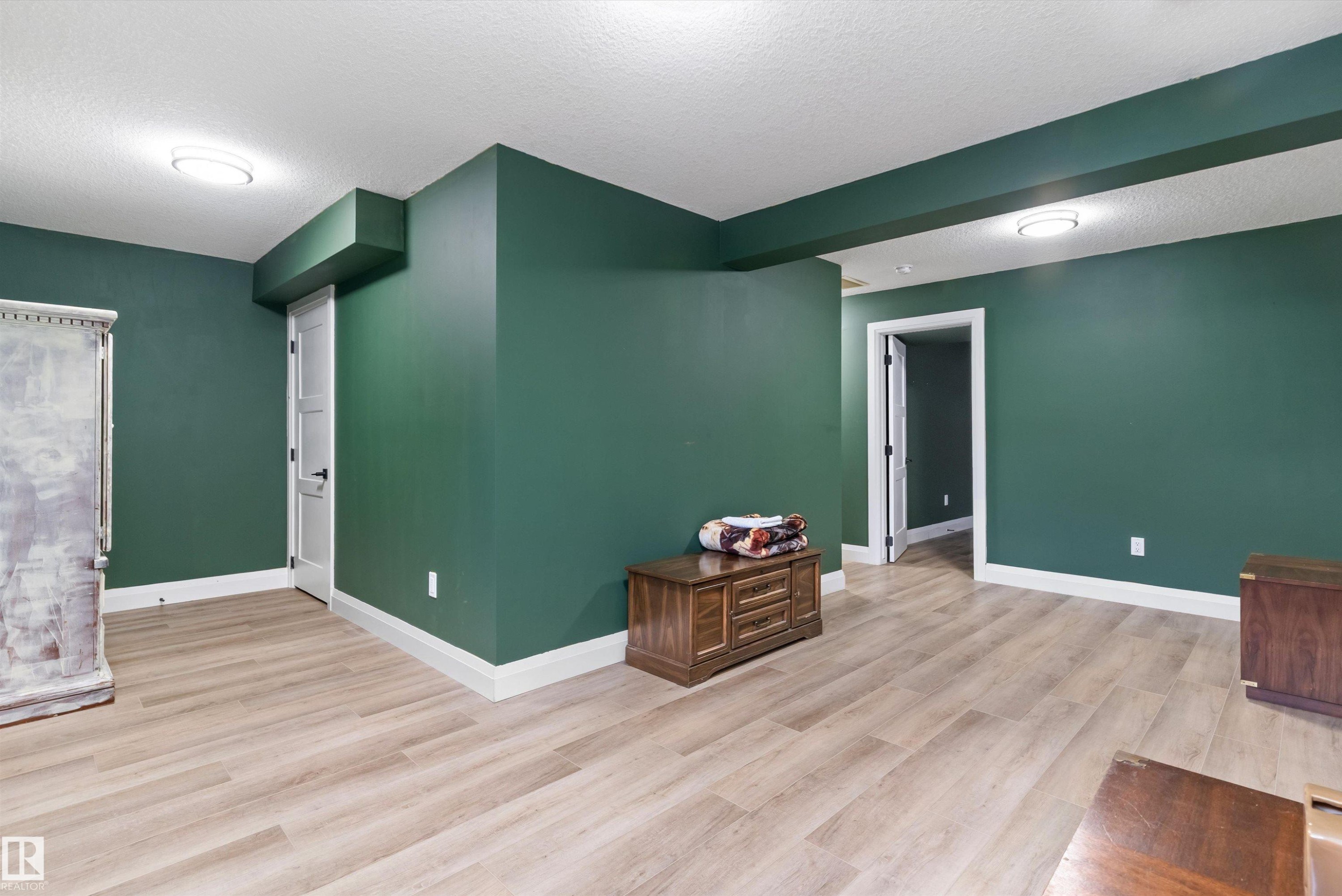 4720 156 Avenue Nw, Edmonton, AB