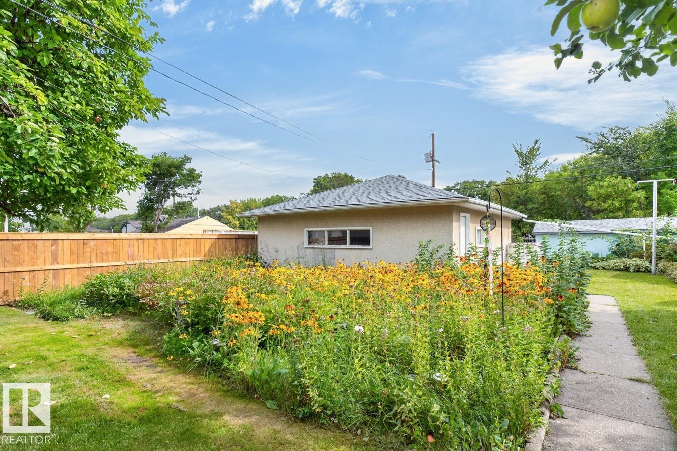 12211 85 Street Nw, Edmonton, AB