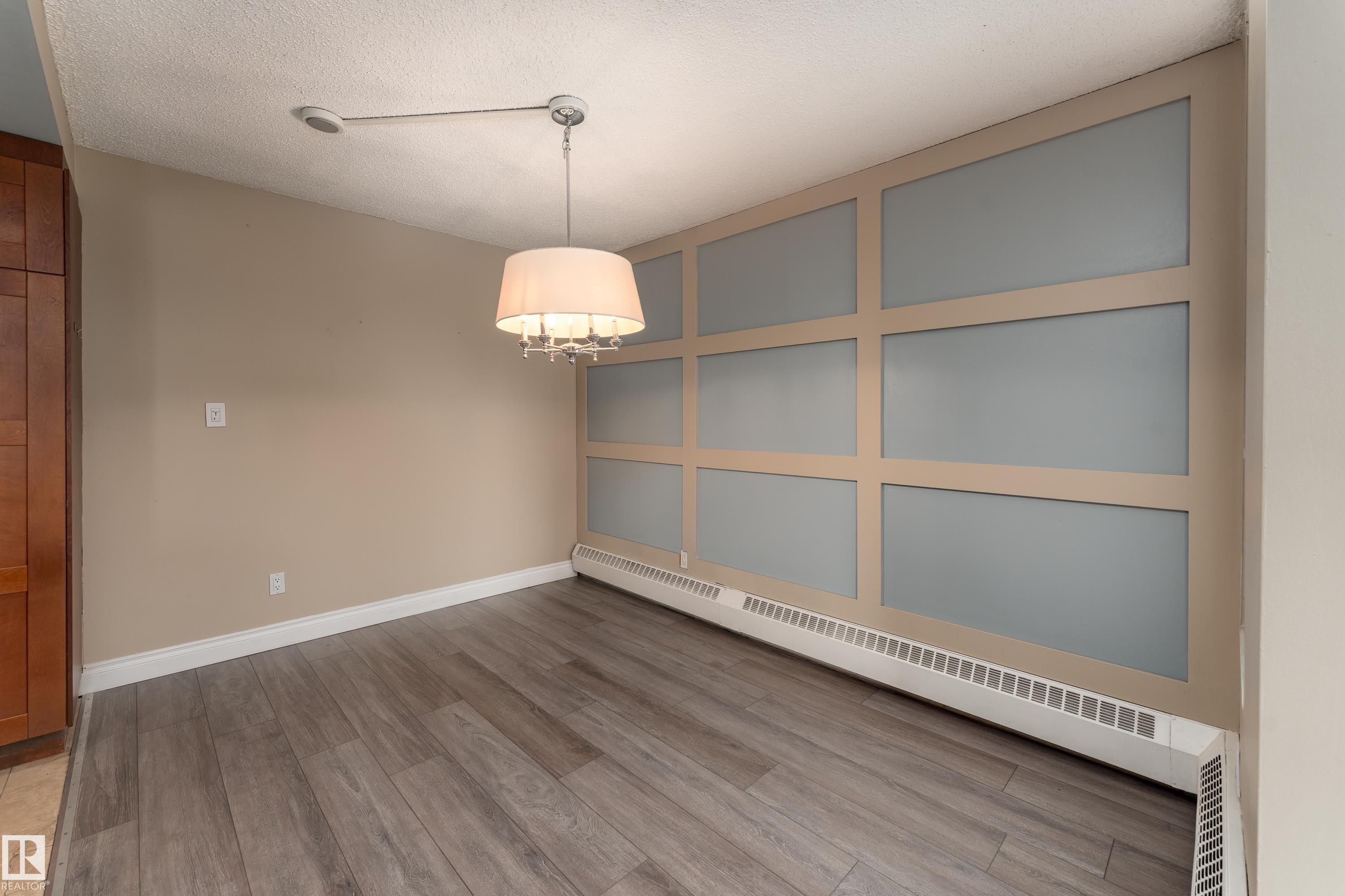 #901 10125 109 St Nw, Edmonton, AB
