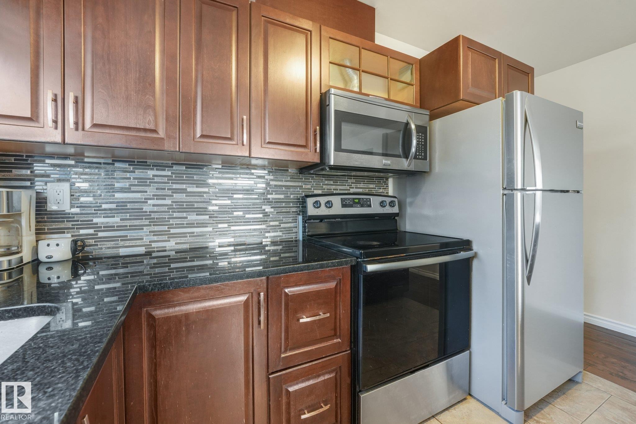 9532 138 Avenue Nw, Edmonton, AB
