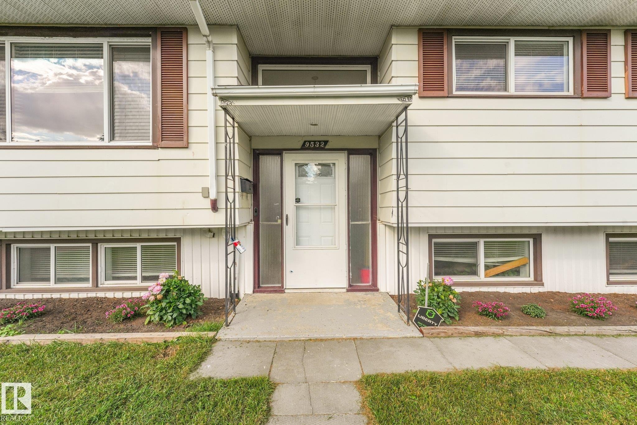 9532 138 Avenue Nw, Edmonton, AB