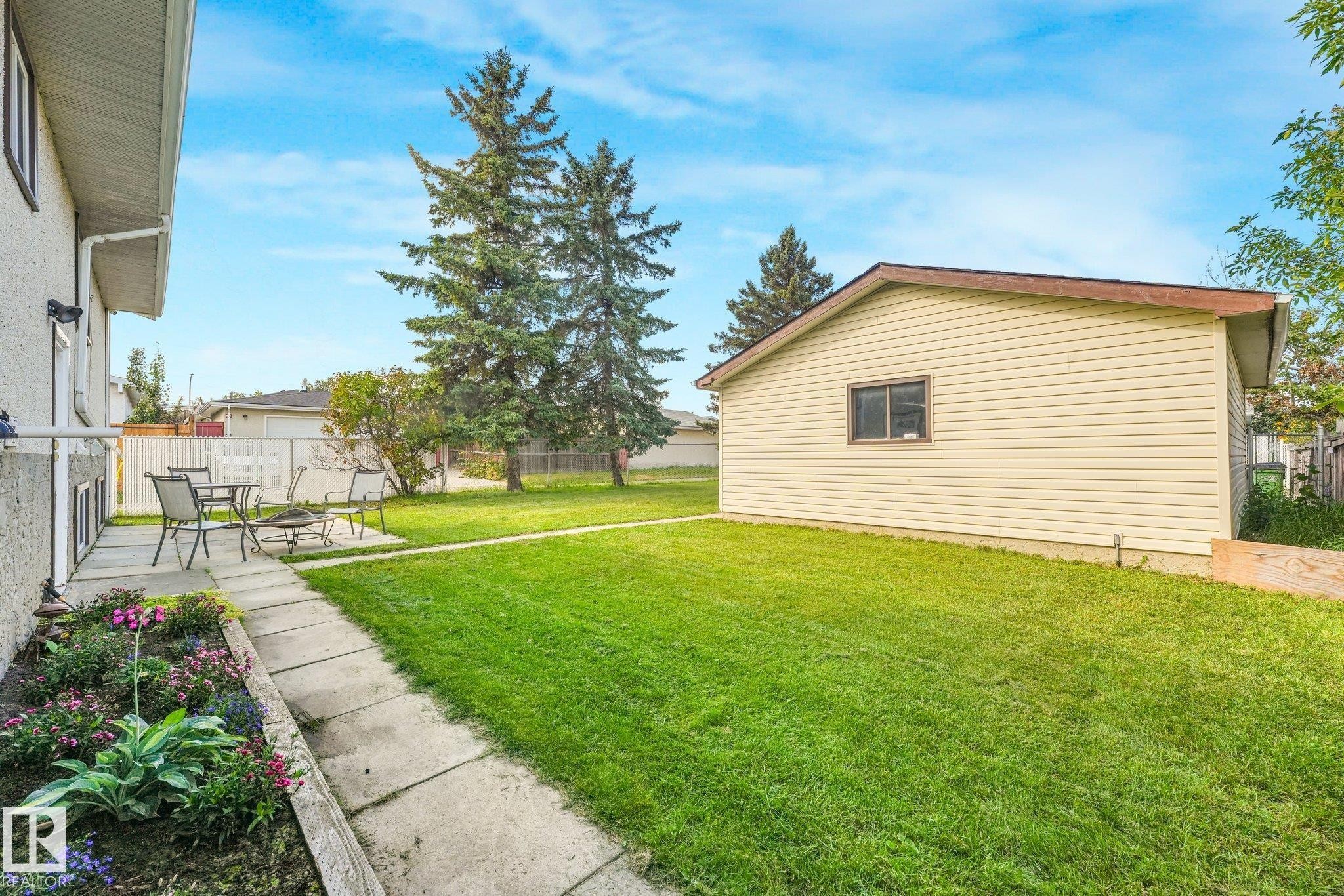 9532 138 Avenue Nw, Edmonton, AB