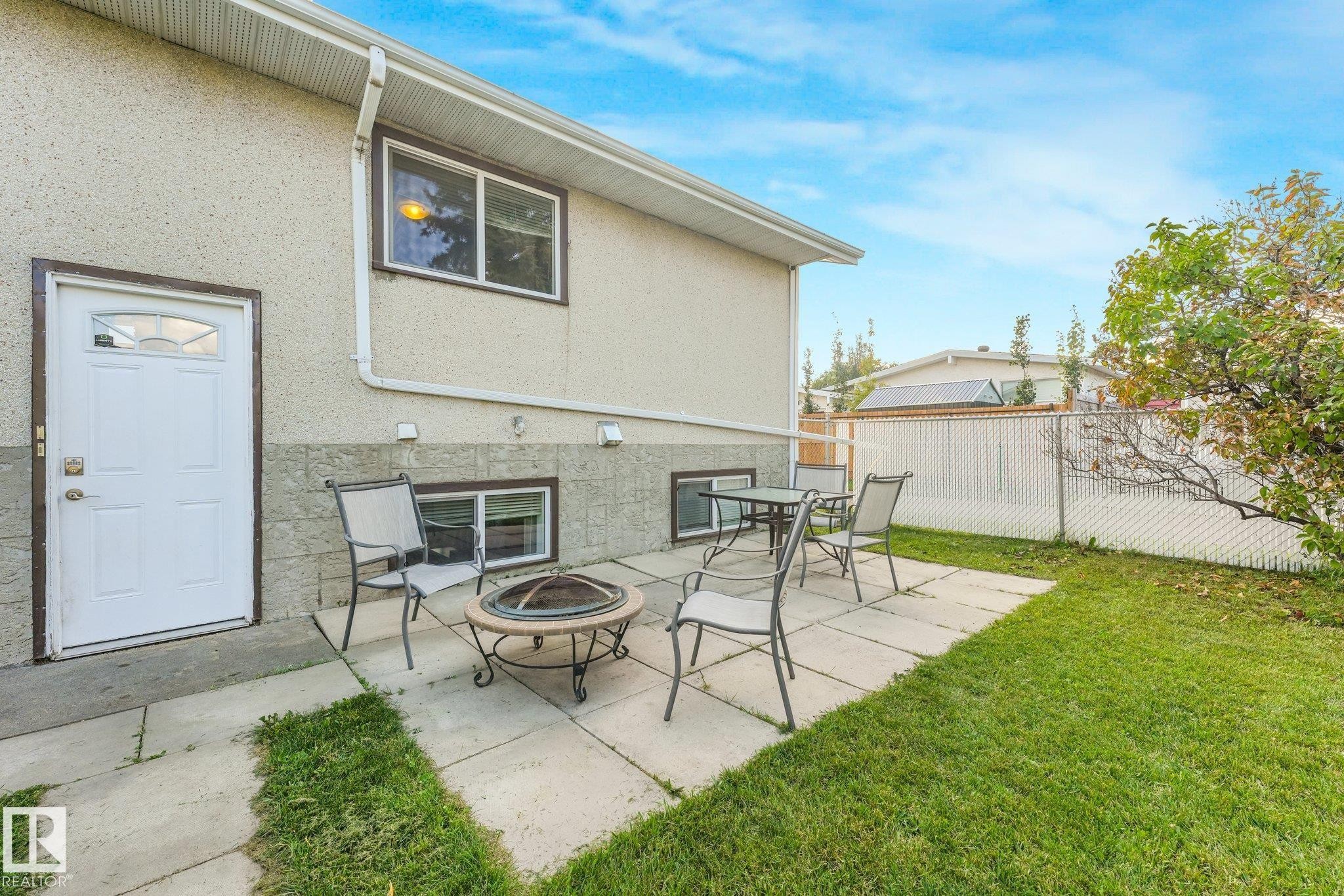 9532 138 Avenue Nw, Edmonton, AB