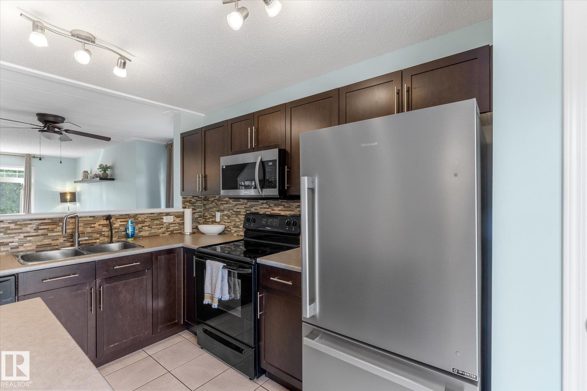 #109 1804 70 St Sw, Edmonton, AB