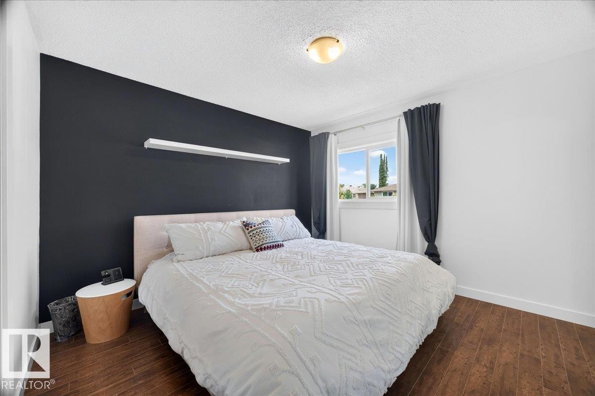 5211 94A Avenue Nw, Edmonton, AB