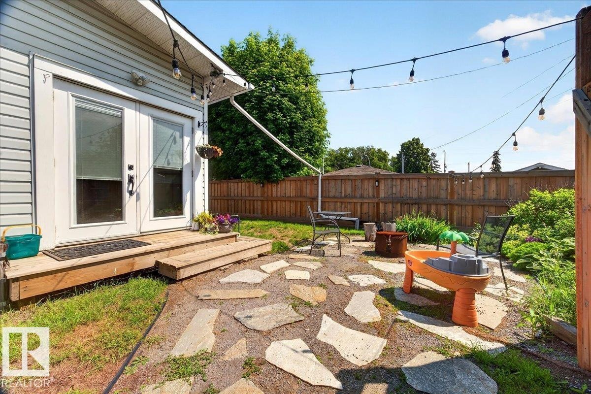 5211 94A Avenue Nw, Edmonton, AB