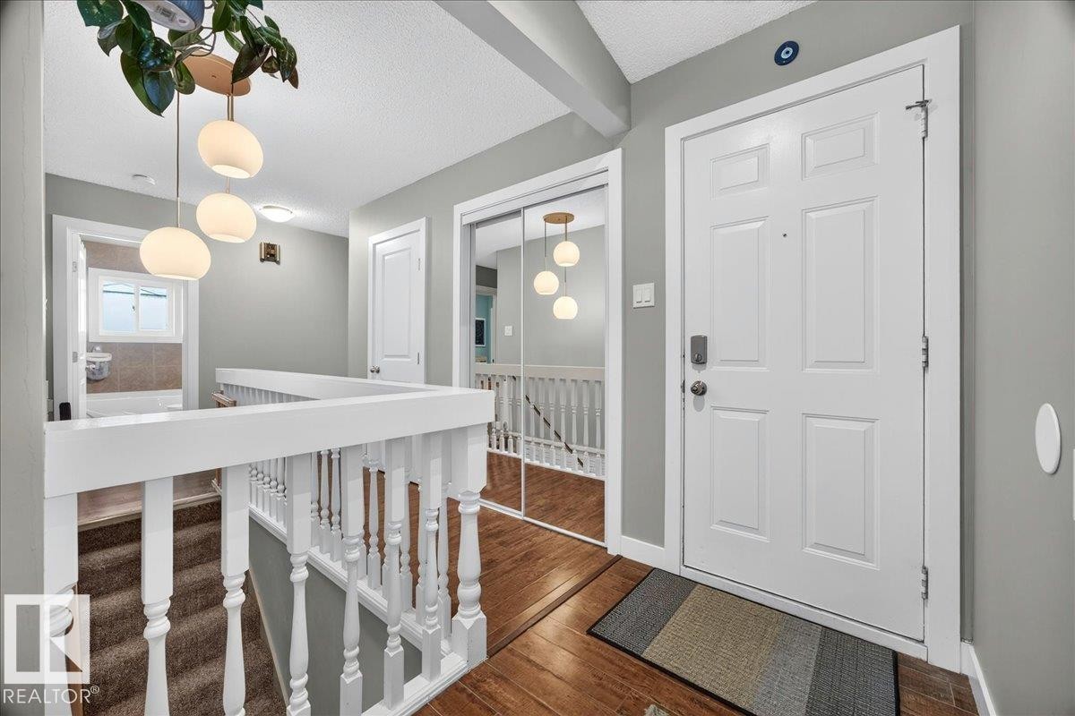 5211 94A Avenue Nw, Edmonton, AB