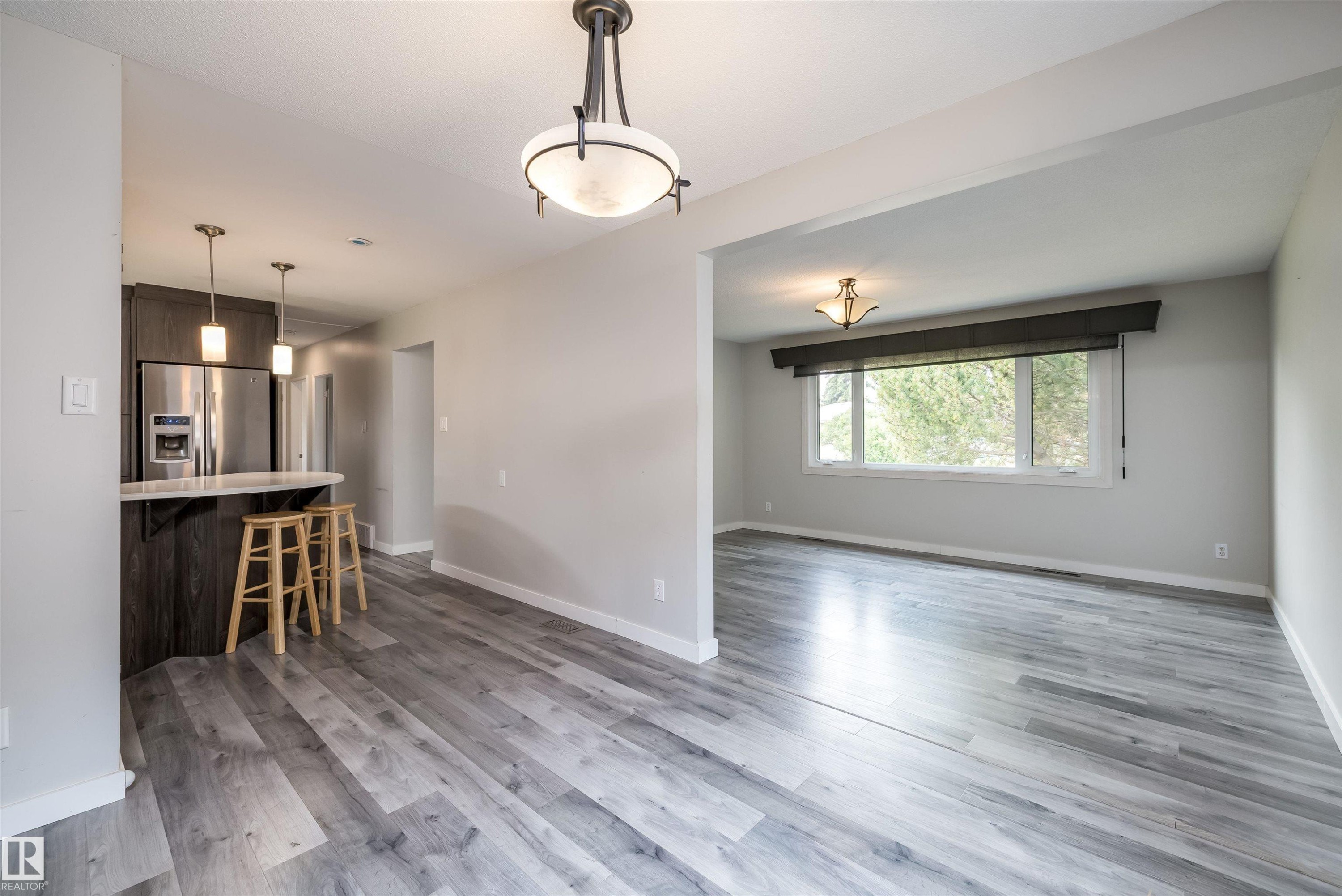 13207 77 Street Nw, Edmonton, AB - Indoor