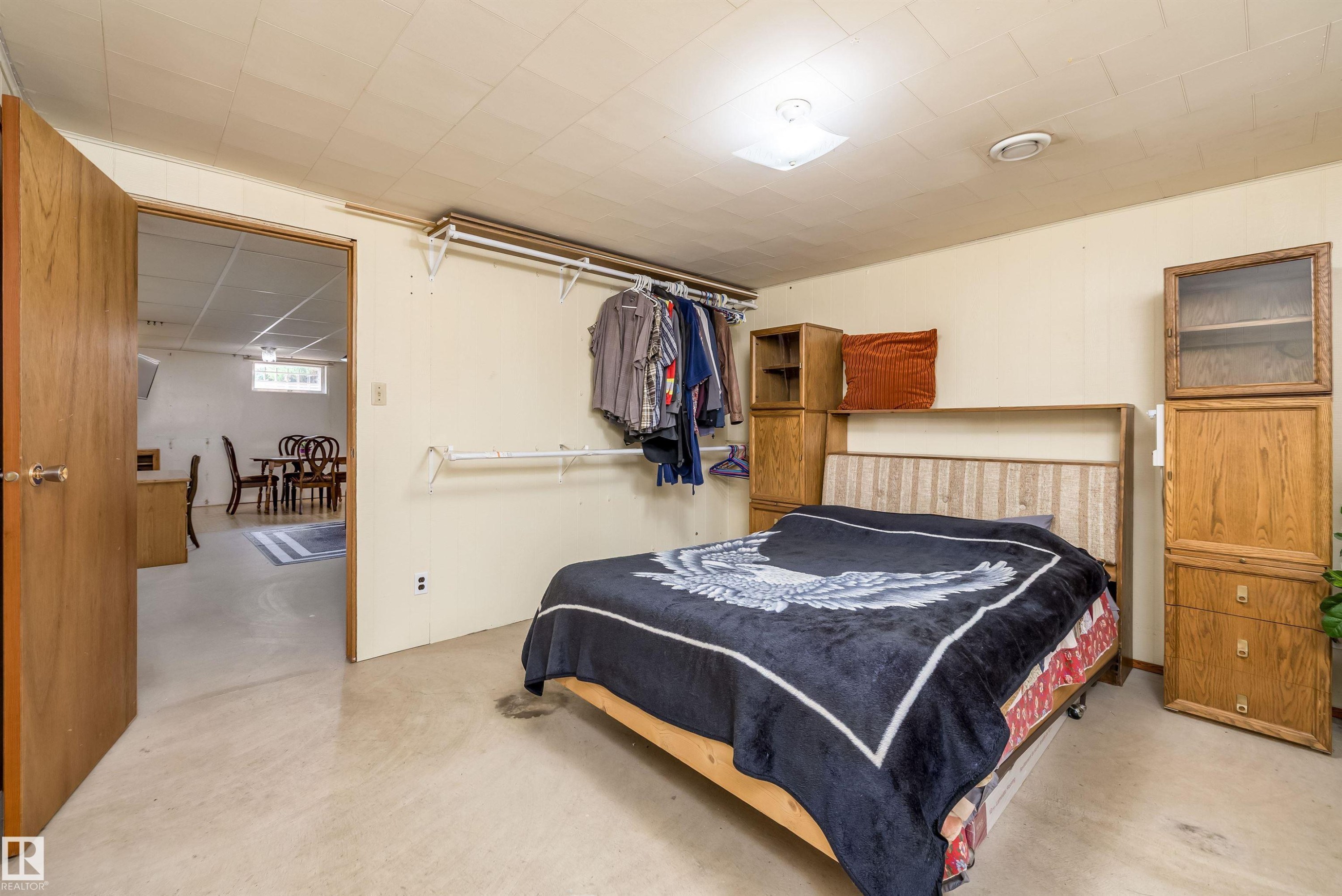 13207 77 Street Nw, Edmonton, AB - Indoor Photo Showing Bedroom