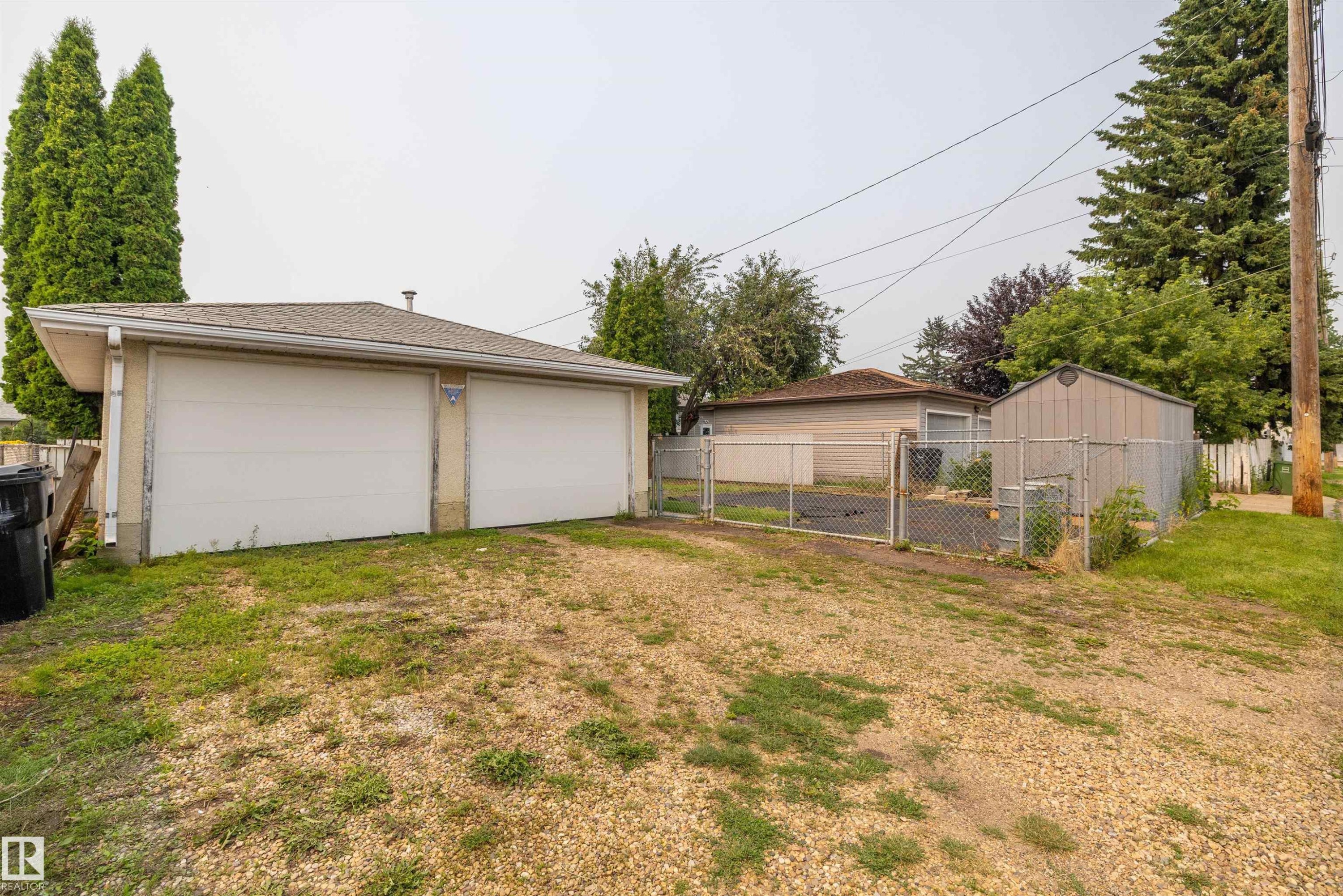 13207 77 Street Nw, Edmonton, AB - Outdoor