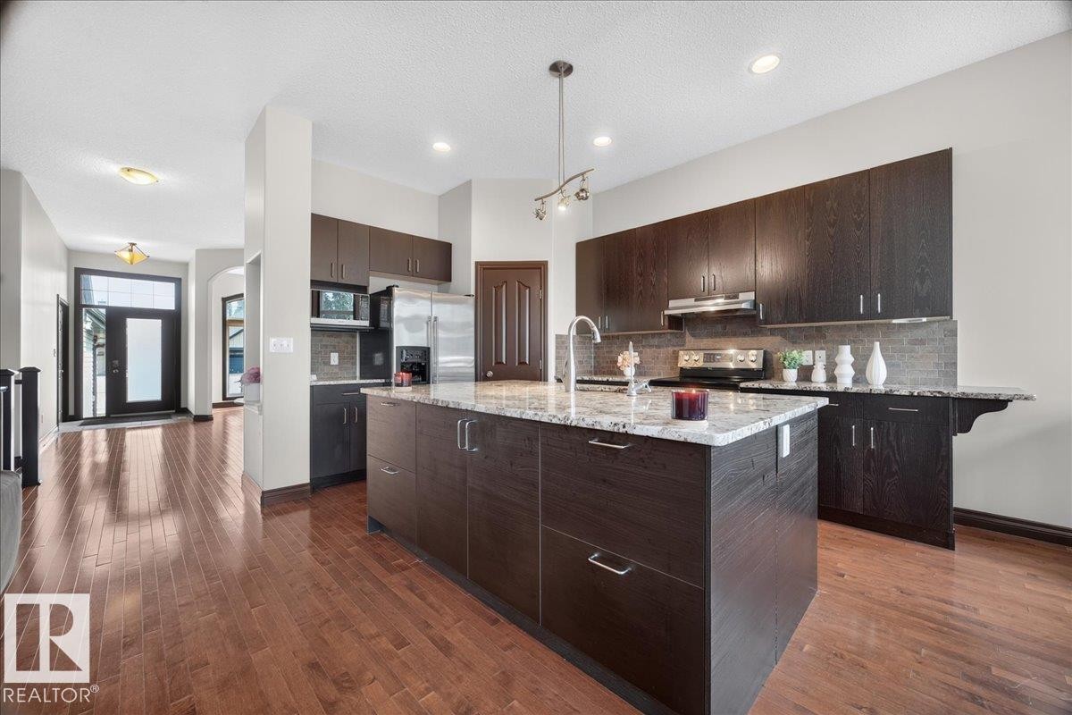3606 Mclay Court Nw, Edmonton, AB