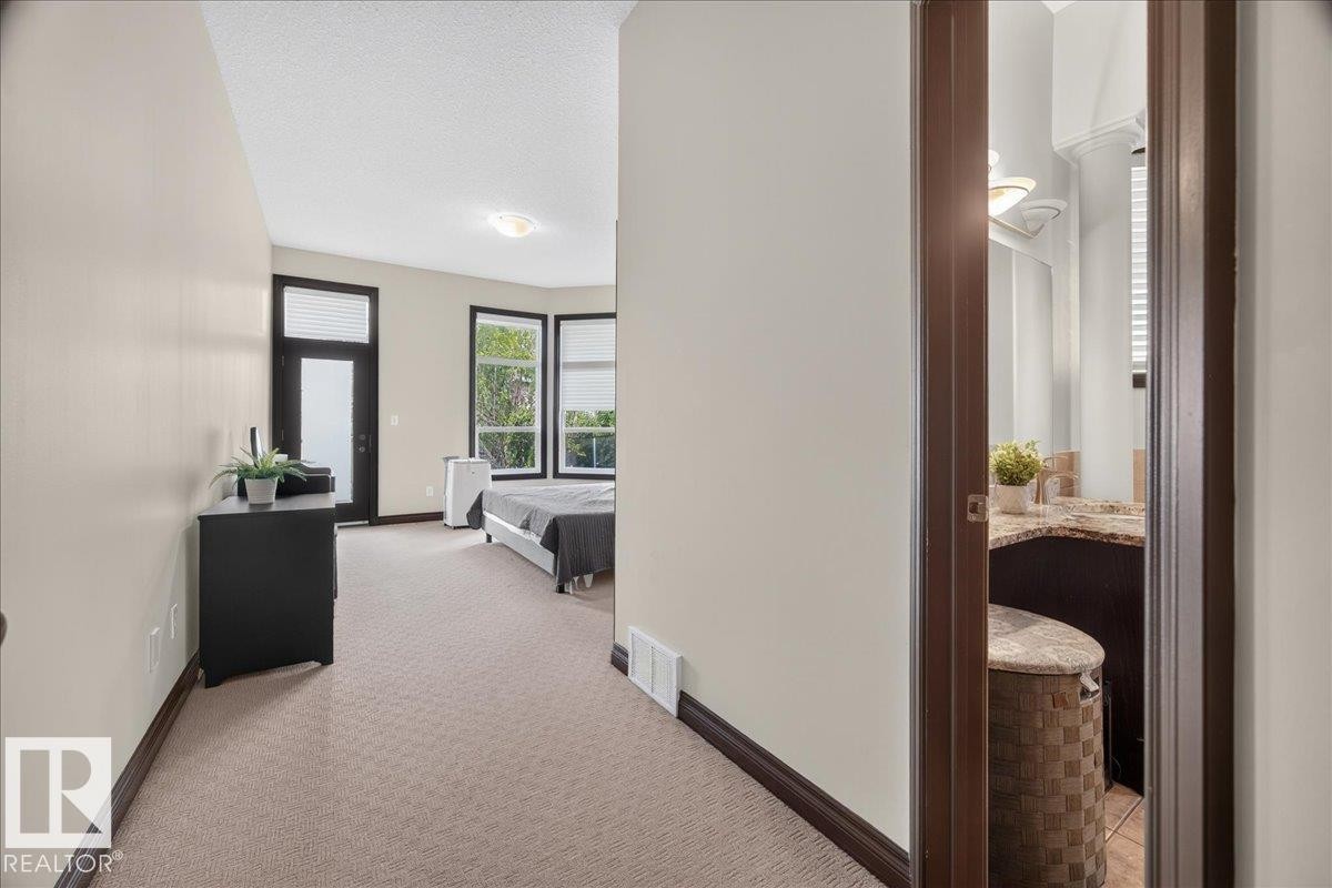 3606 Mclay Court Nw, Edmonton, AB