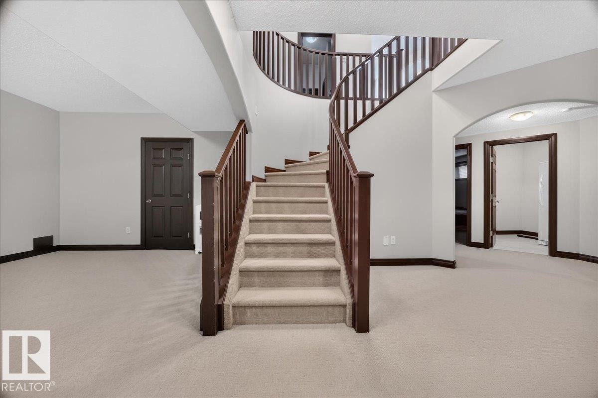 3606 Mclay Court Nw, Edmonton, AB
