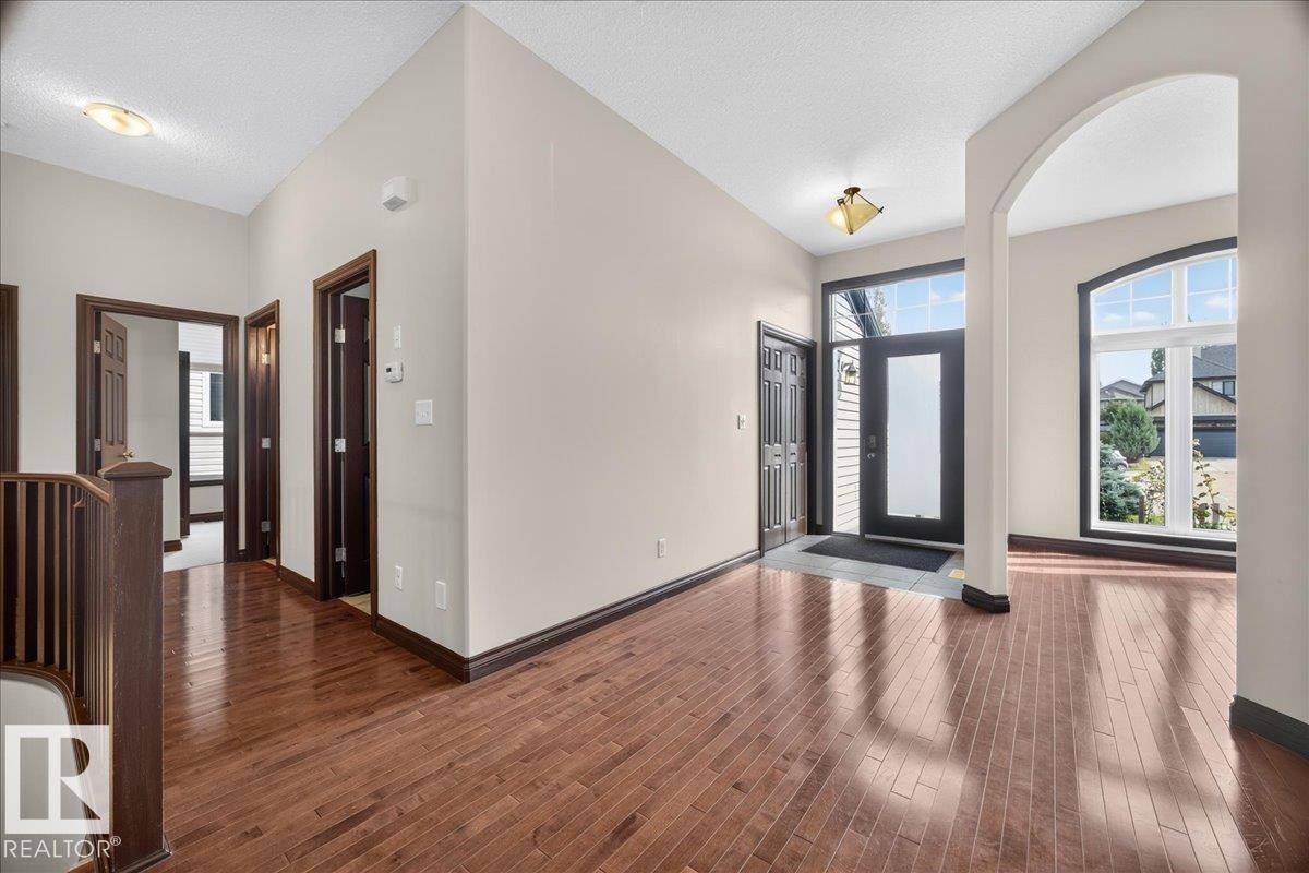 3606 Mclay Court Nw, Edmonton, AB