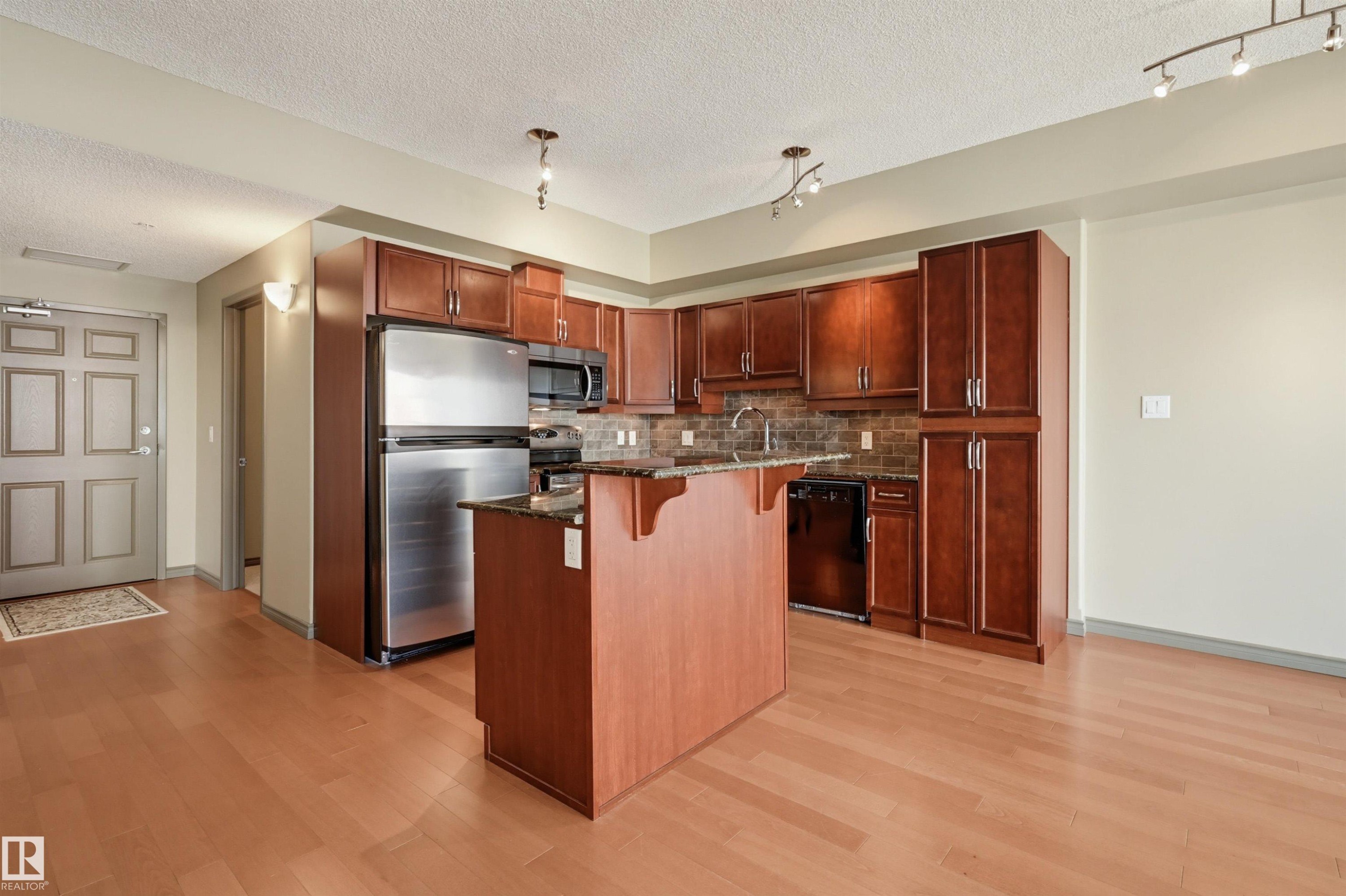 #610 10303 111 St Nw, Edmonton, AB