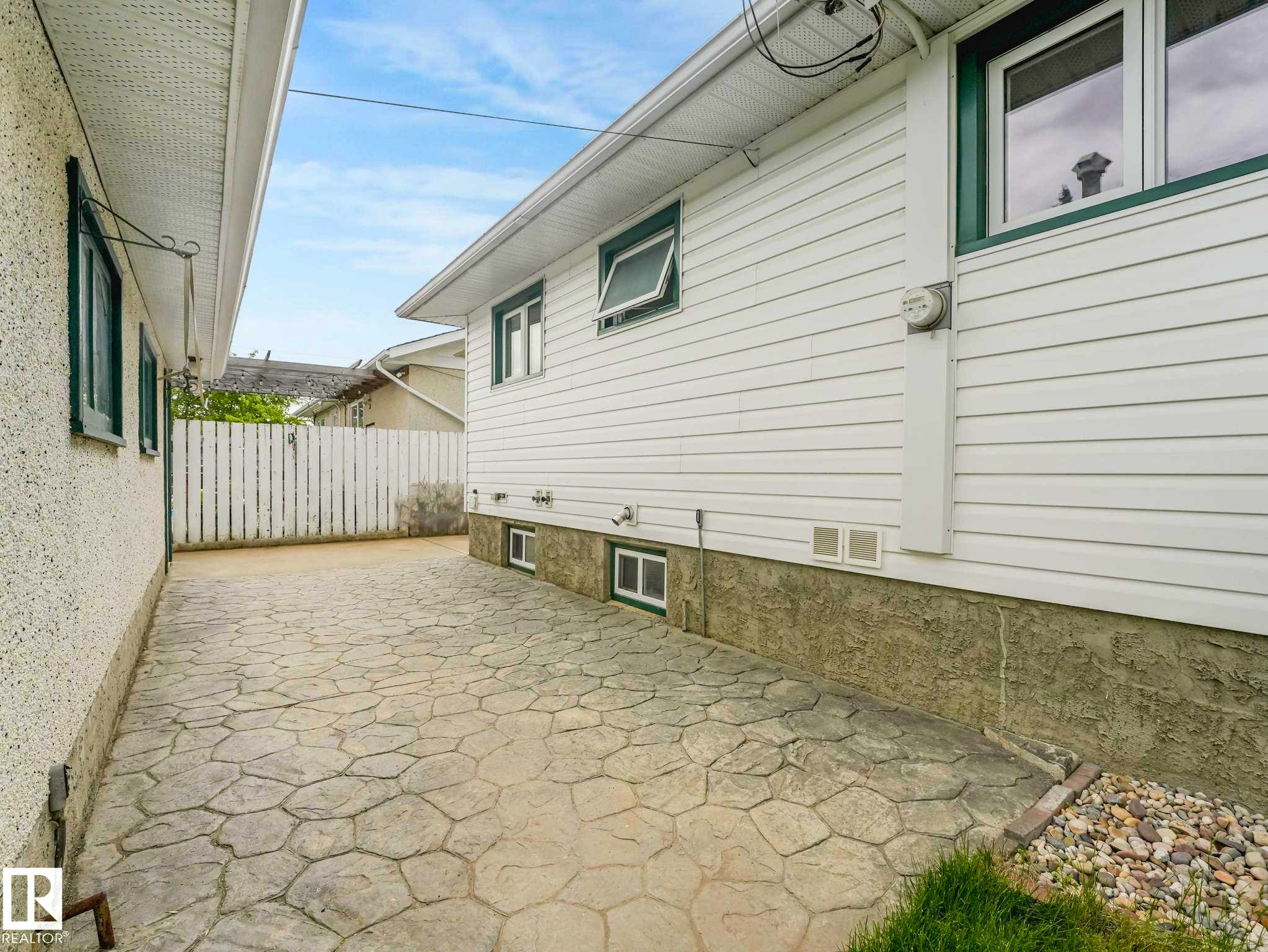 Additional content - 15916 88B Avenue Nw, Edmonton, AB