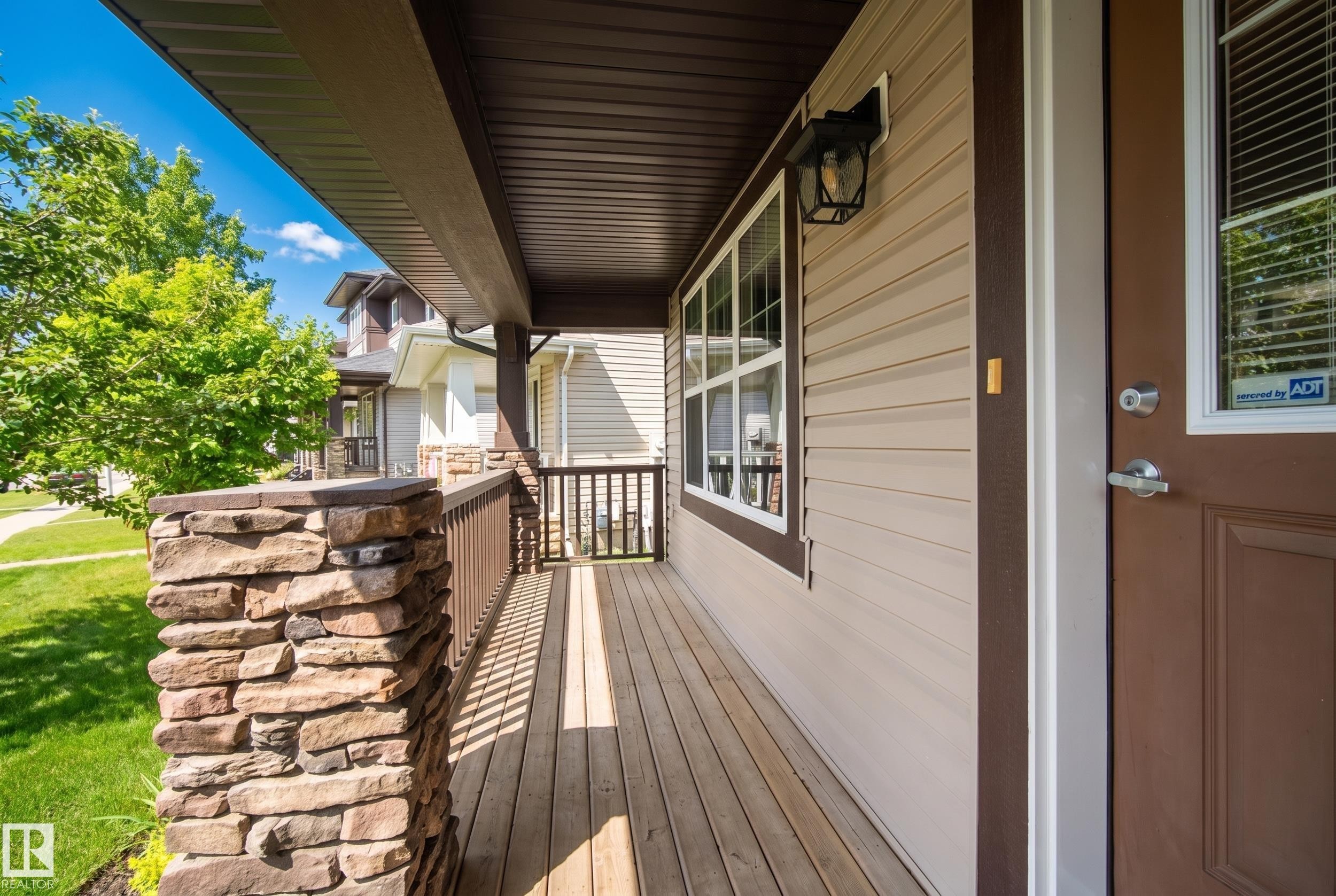 5241 2A Avenue Sw, Edmonton, AB