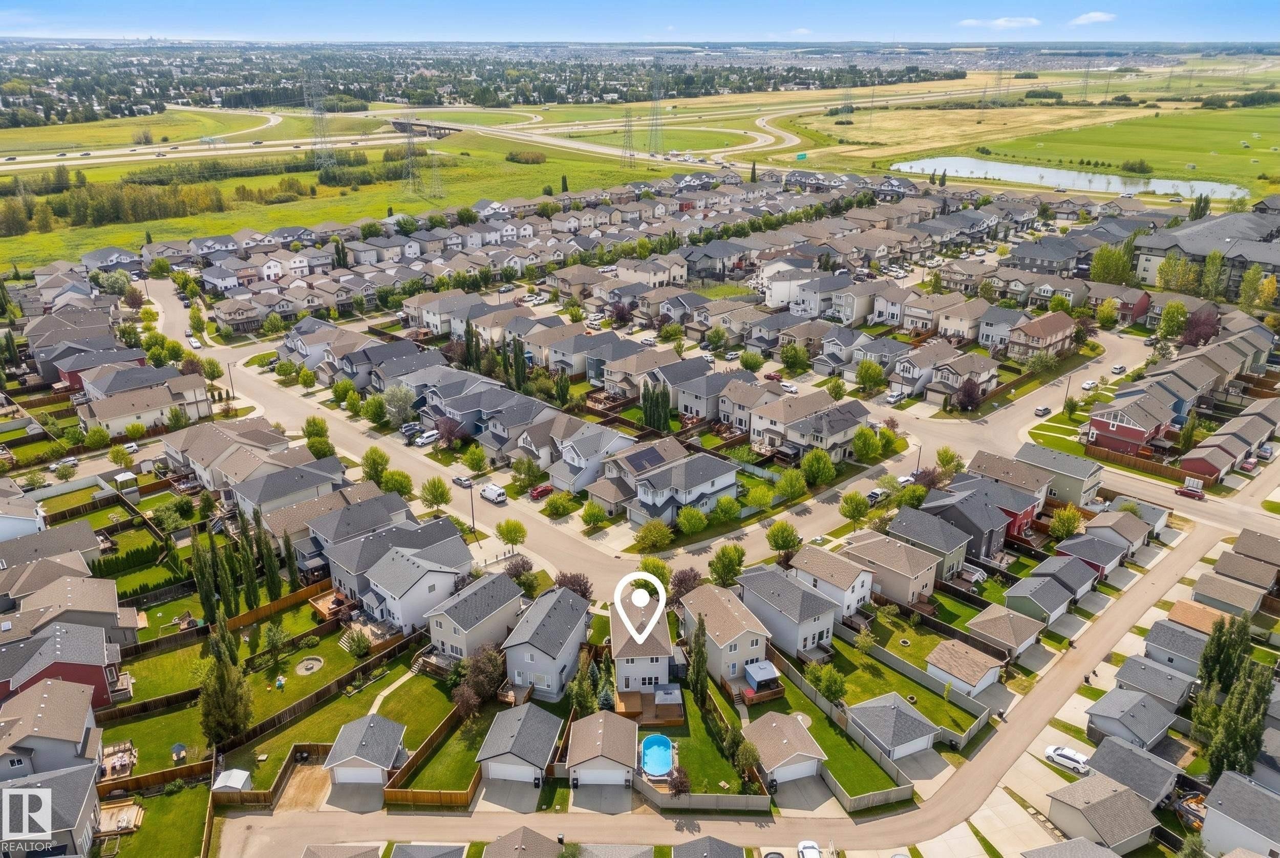 5241 2A Avenue Sw, Edmonton, AB