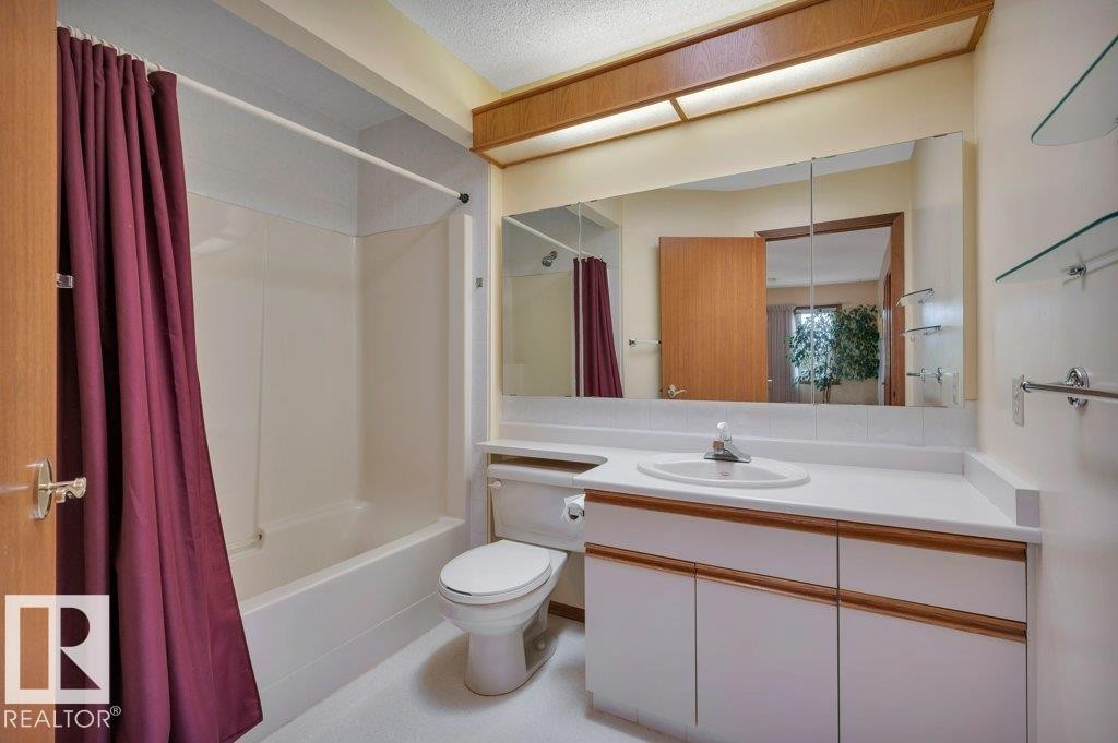 1403 69 Street Nw, Edmonton, AB - Indoor Photo Showing Bathroom