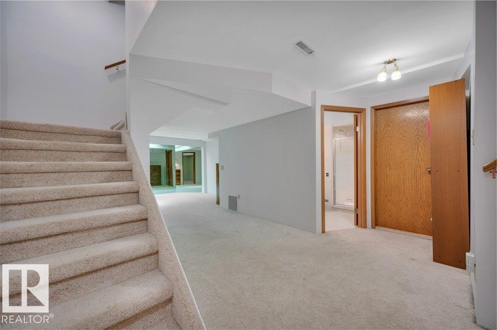 1403 69 Street Nw, Edmonton, AB - Indoor Photo Showing Other Room