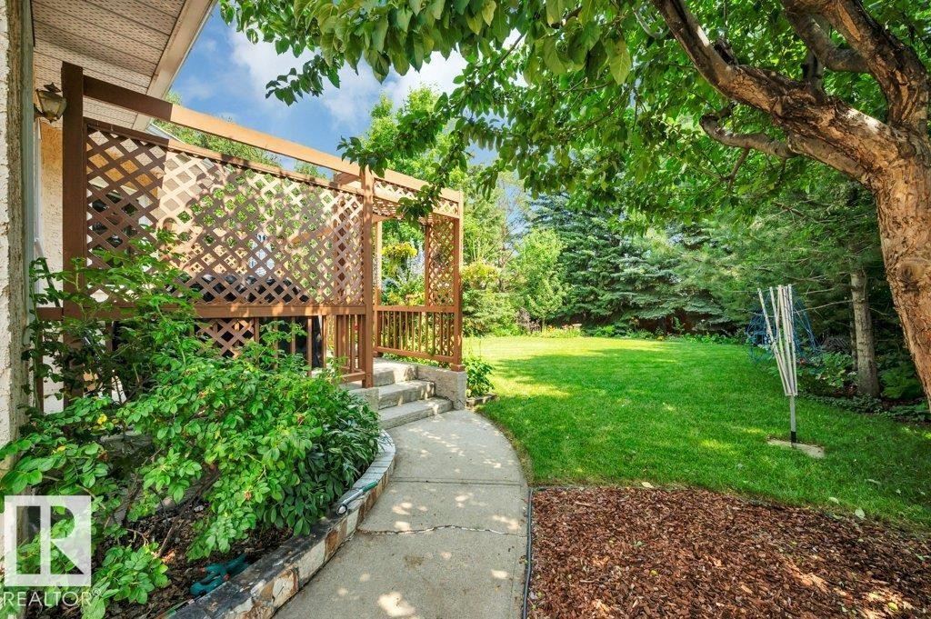 1403 69 Street Nw, Edmonton, AB - Outdoor