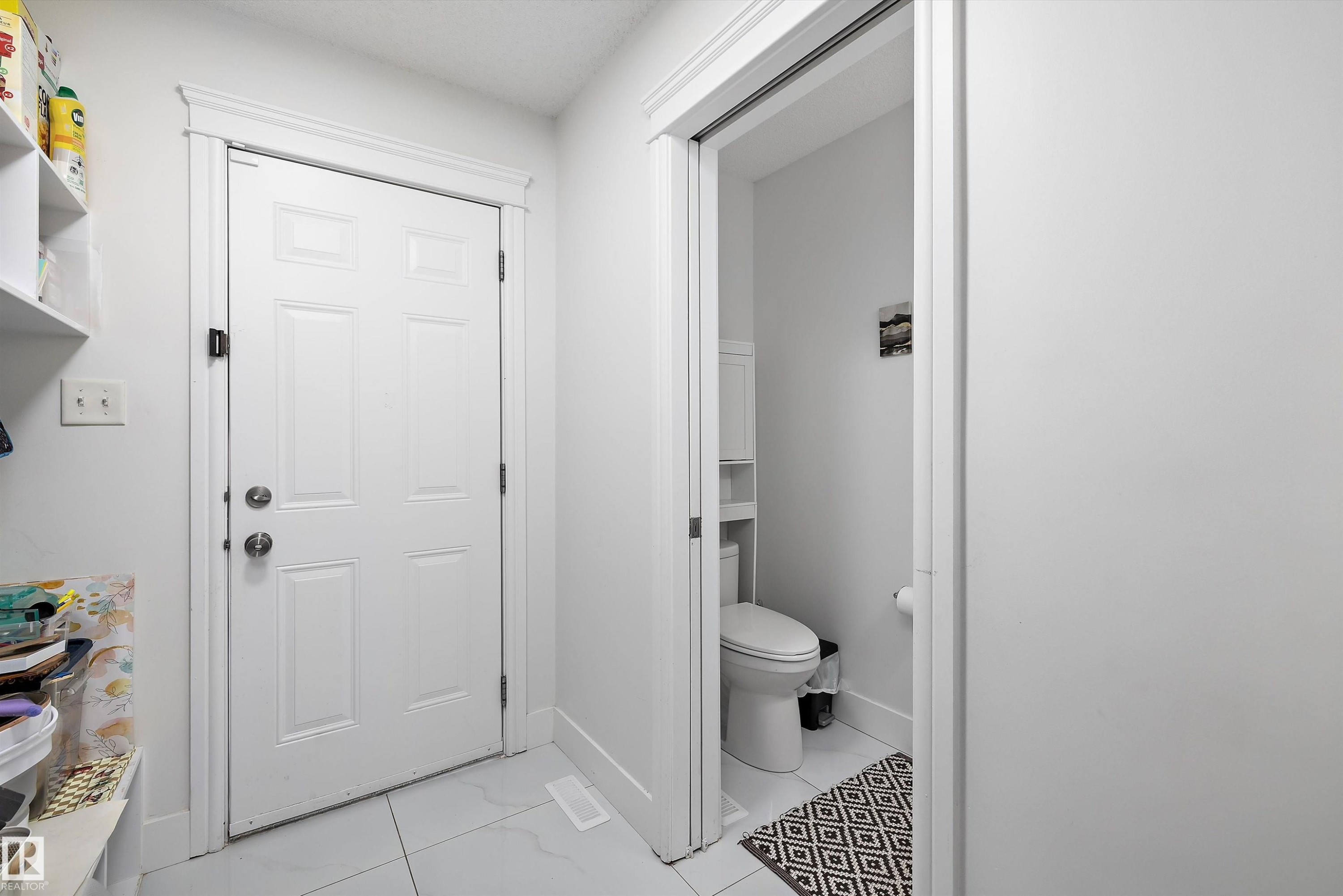 Bathroom - 2803 12 Street Nw, Edmonton, AB