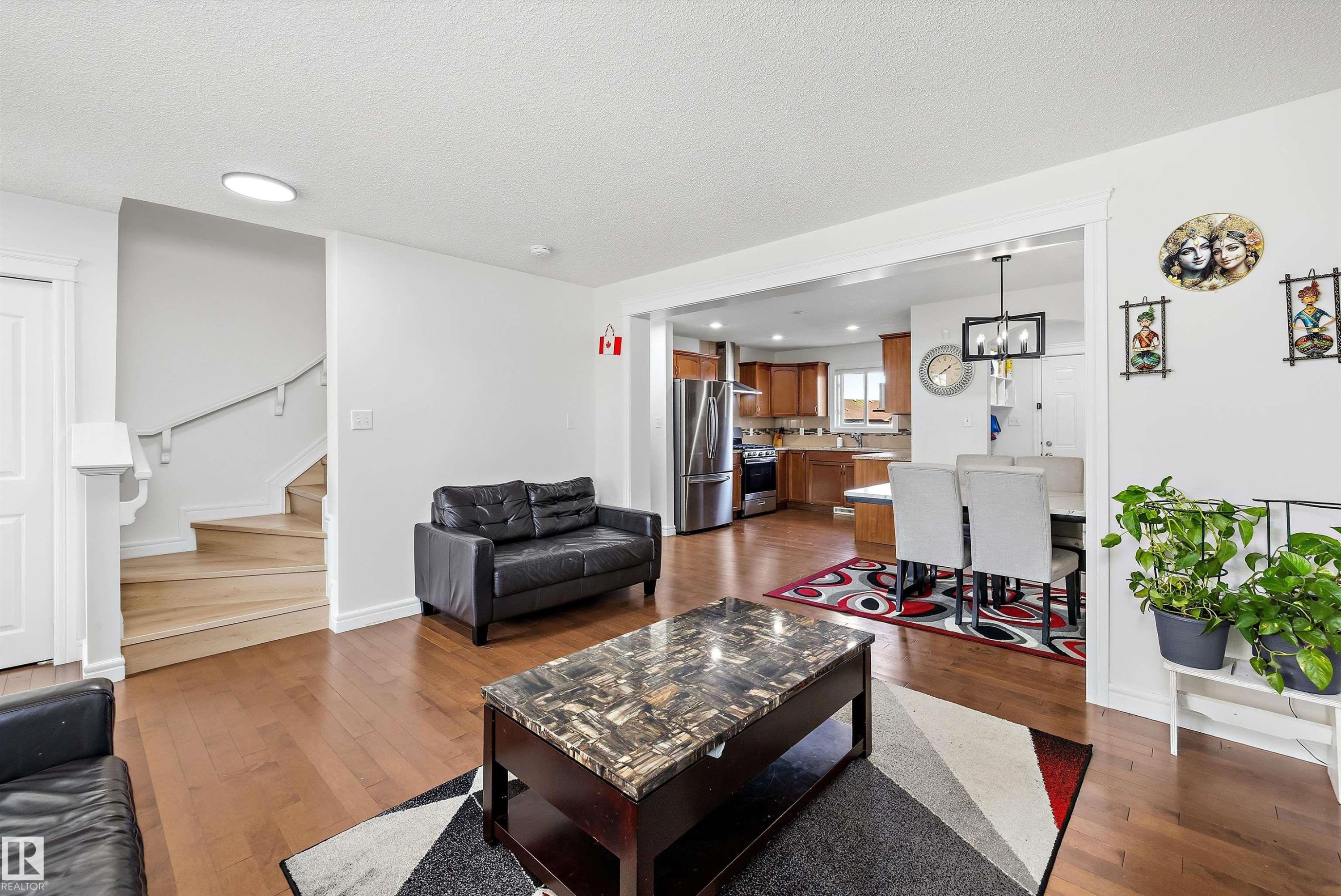 Living room - 2803 12 Street Nw, Edmonton, AB