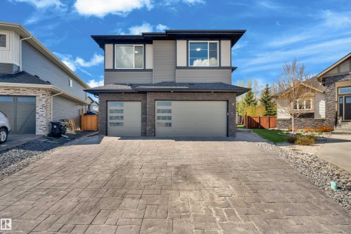 9 LINCOLN Court   Spruce Grove, AB T7X 0N5