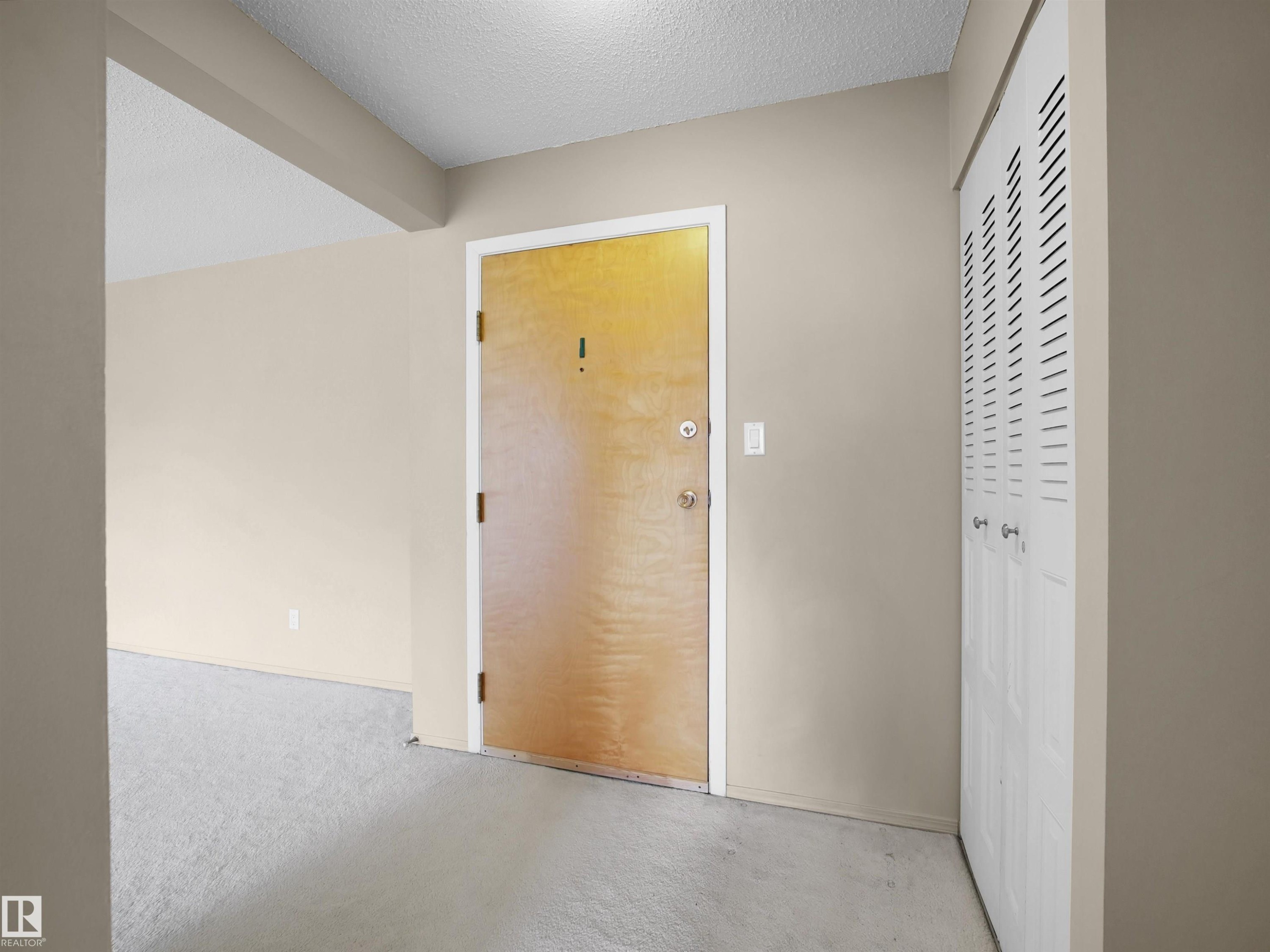 #428 4404 122 St Nw, Edmonton, AB - Indoor Photo Showing Other Room