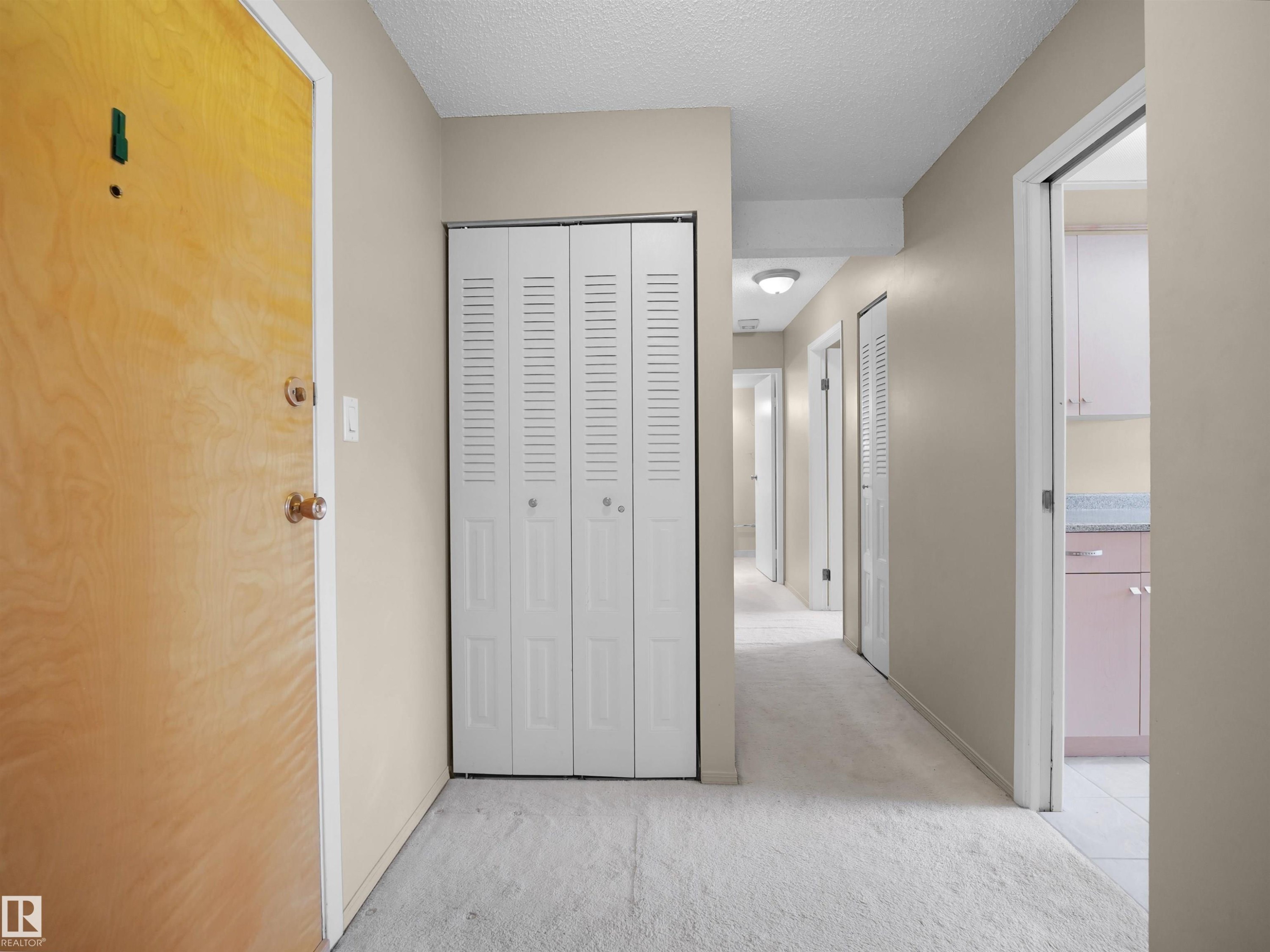 #428 4404 122 St Nw, Edmonton, AB - Indoor Photo Showing Other Room