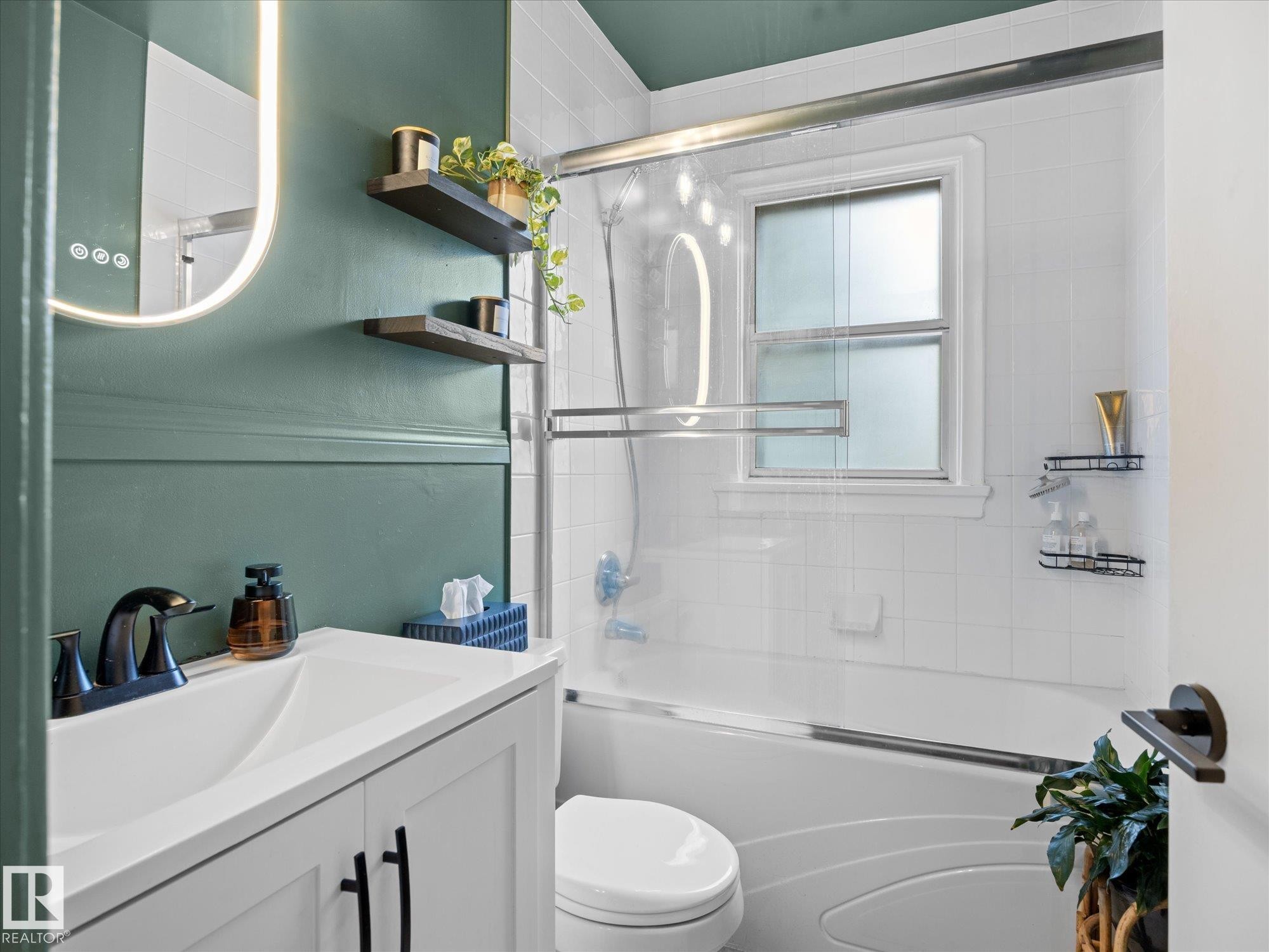 13507 110A Avenue Nw, Edmonton, AB