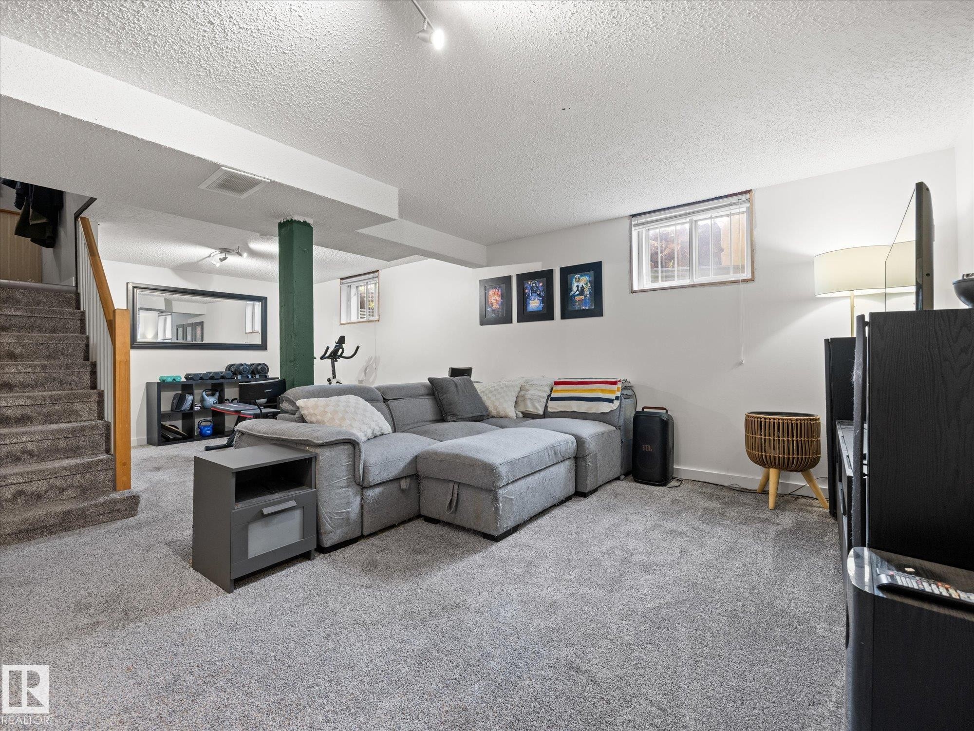 13507 110A Avenue Nw, Edmonton, AB