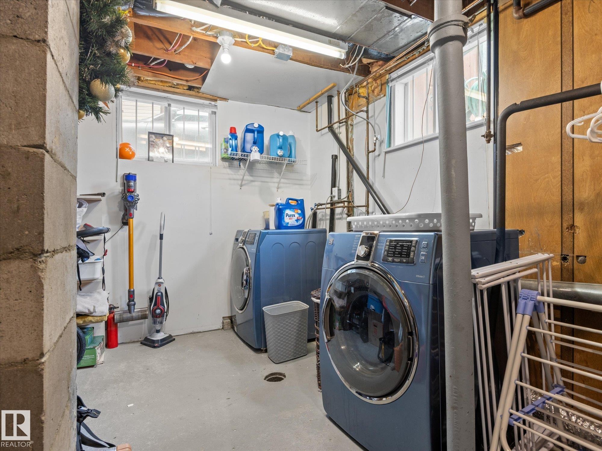 13507 110A Avenue Nw, Edmonton, AB