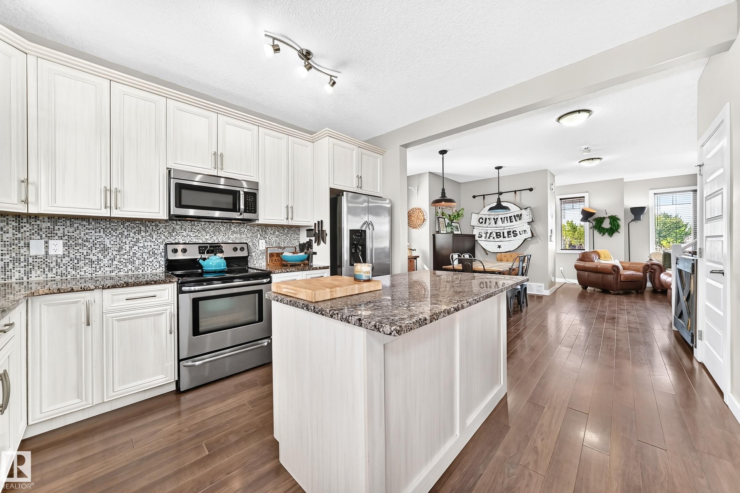 167 63 Street Sw, Edmonton, AB