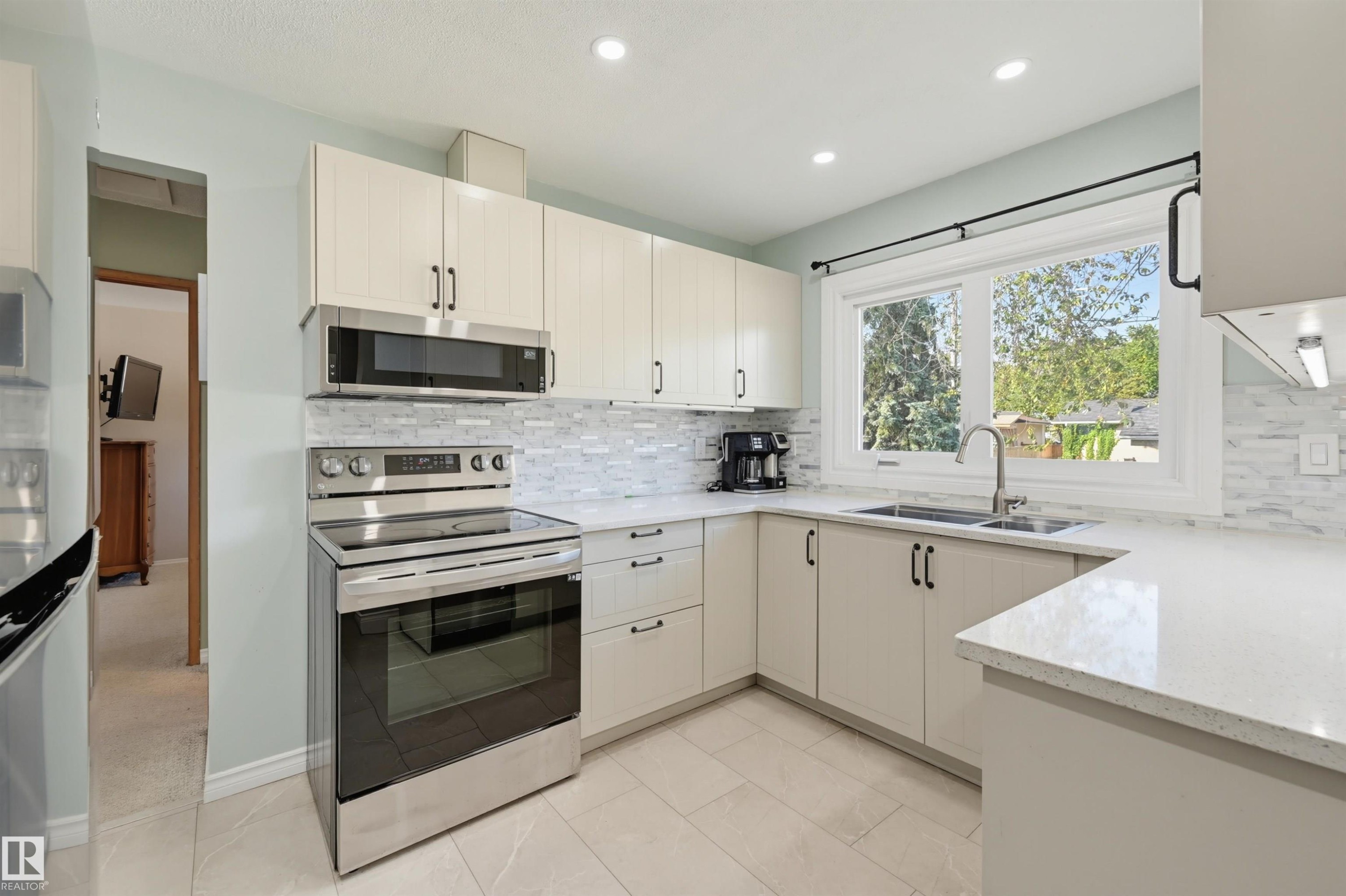 9112 167 Street Nw, Edmonton, AB