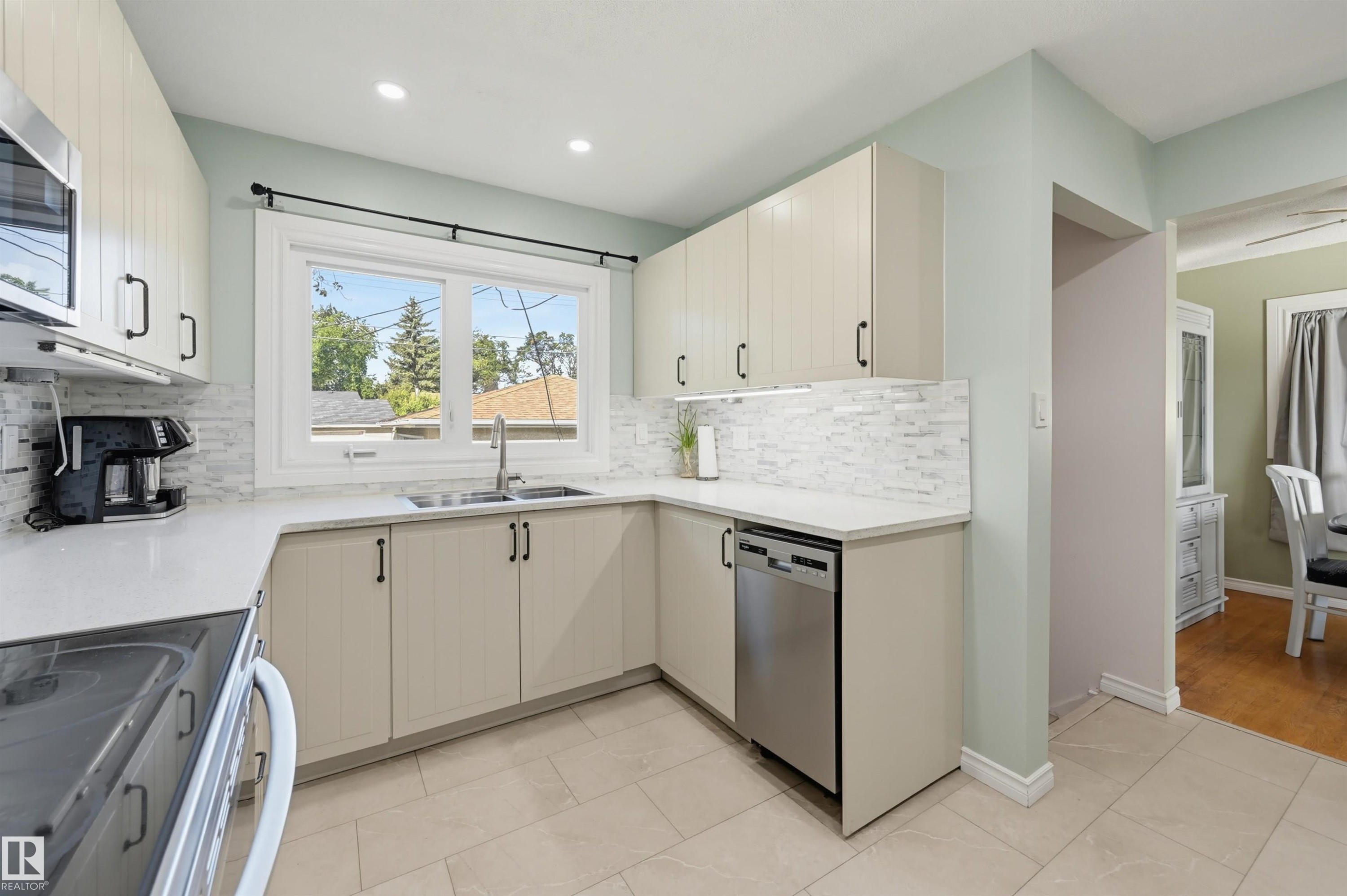 9112 167 Street Nw, Edmonton, AB