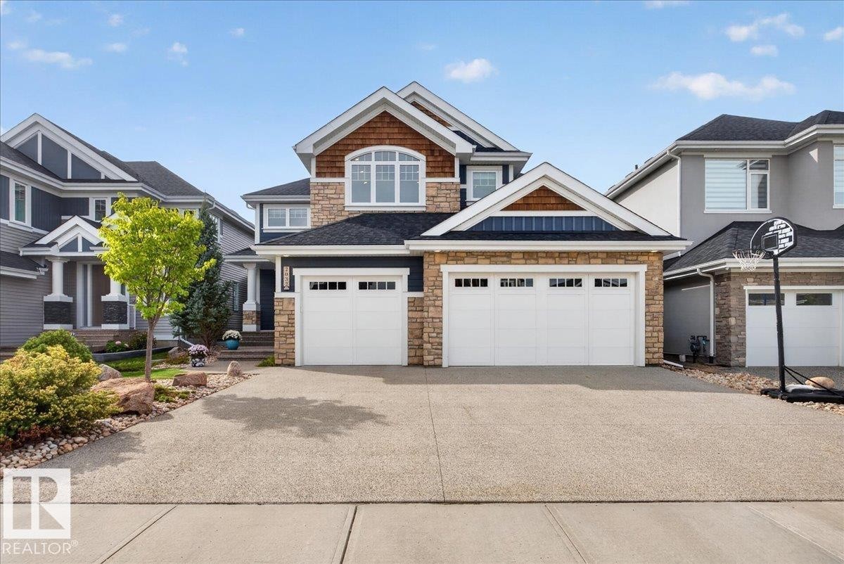2032 90 Street Sw, Edmonton, AB