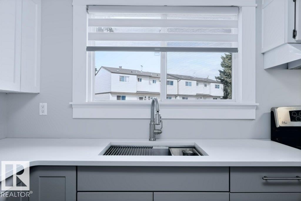 709 Clareview Road Nw, Edmonton, AB